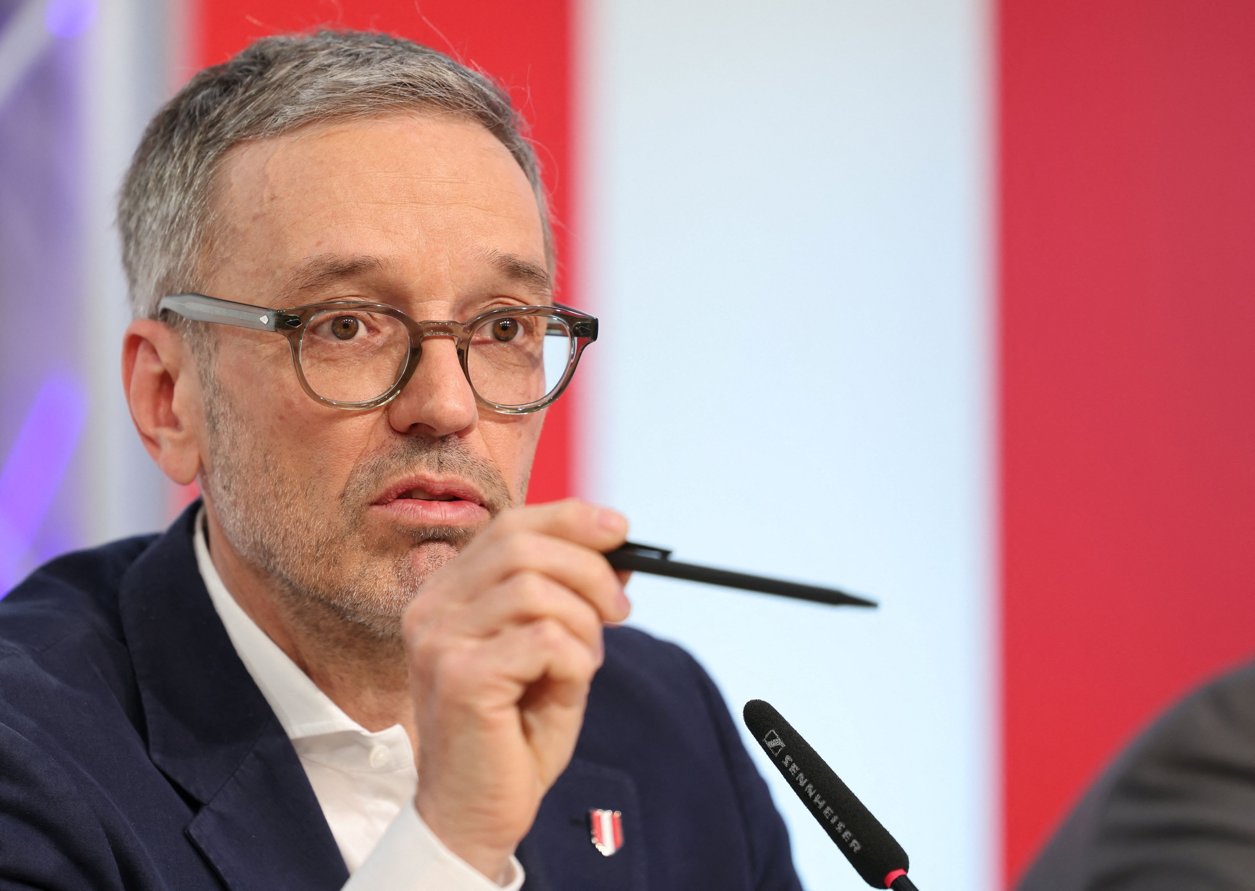 Lehnt die Entsendung österreichischer Soldaten für eine mögliche Friedensmission in der Ukraine ab: FPÖ-Chef Herbert Kickl.