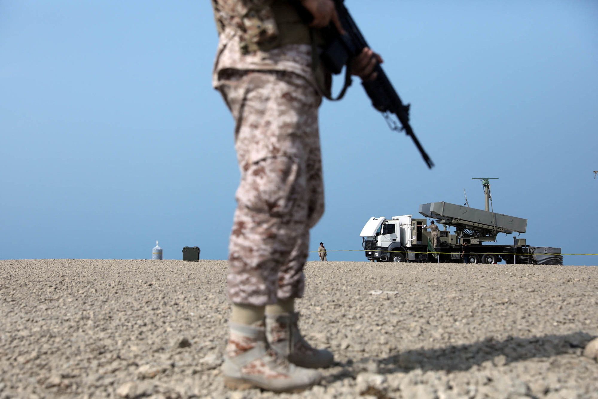Bei dem Schusswechsel wurden außerdem zwei Geheimdienstmitarbeiter und ein Polizist verletzt.