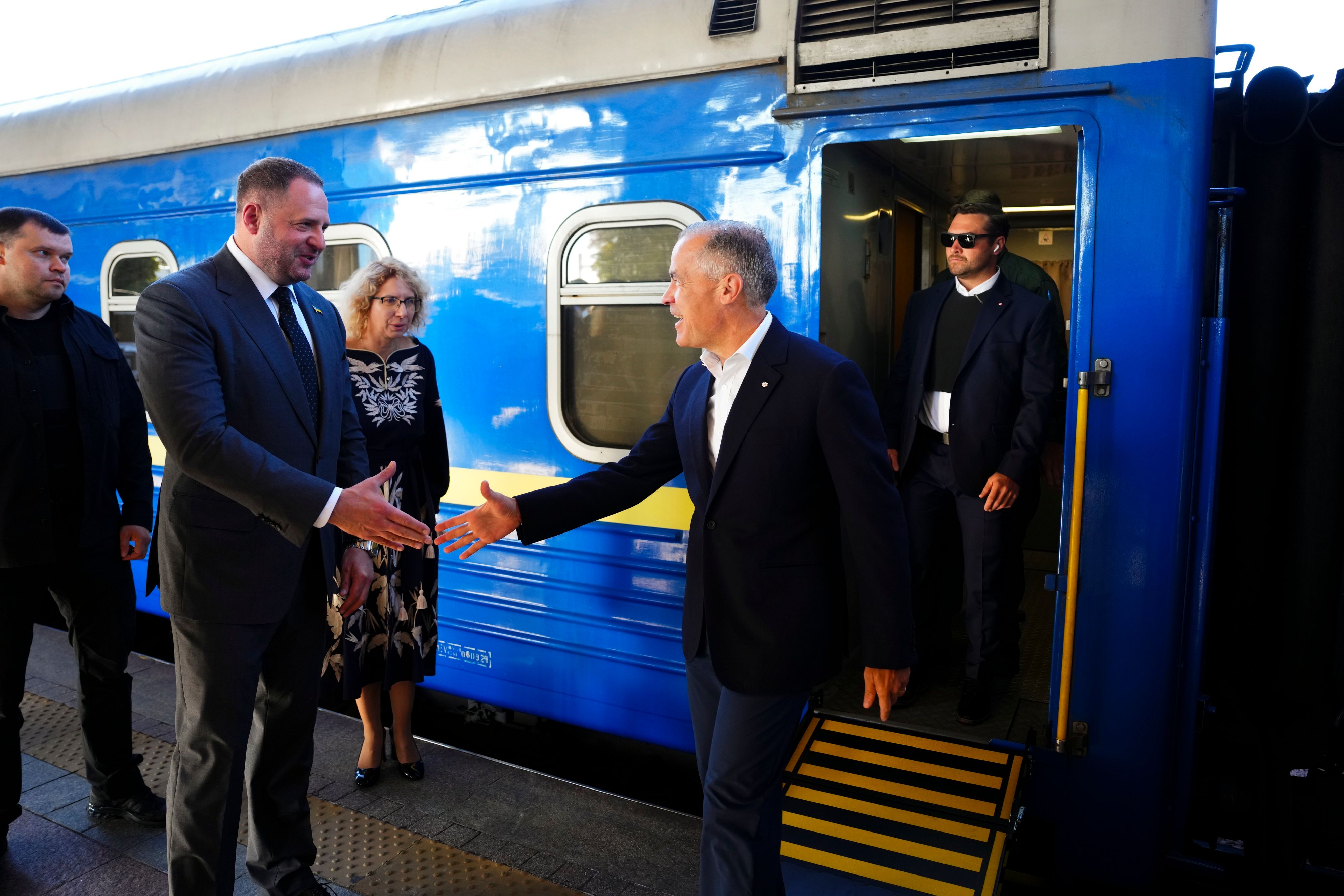 Der kanadische Premierminister ist zum ukrainischen Unabhängigkeitstag nach Kiew gereist.