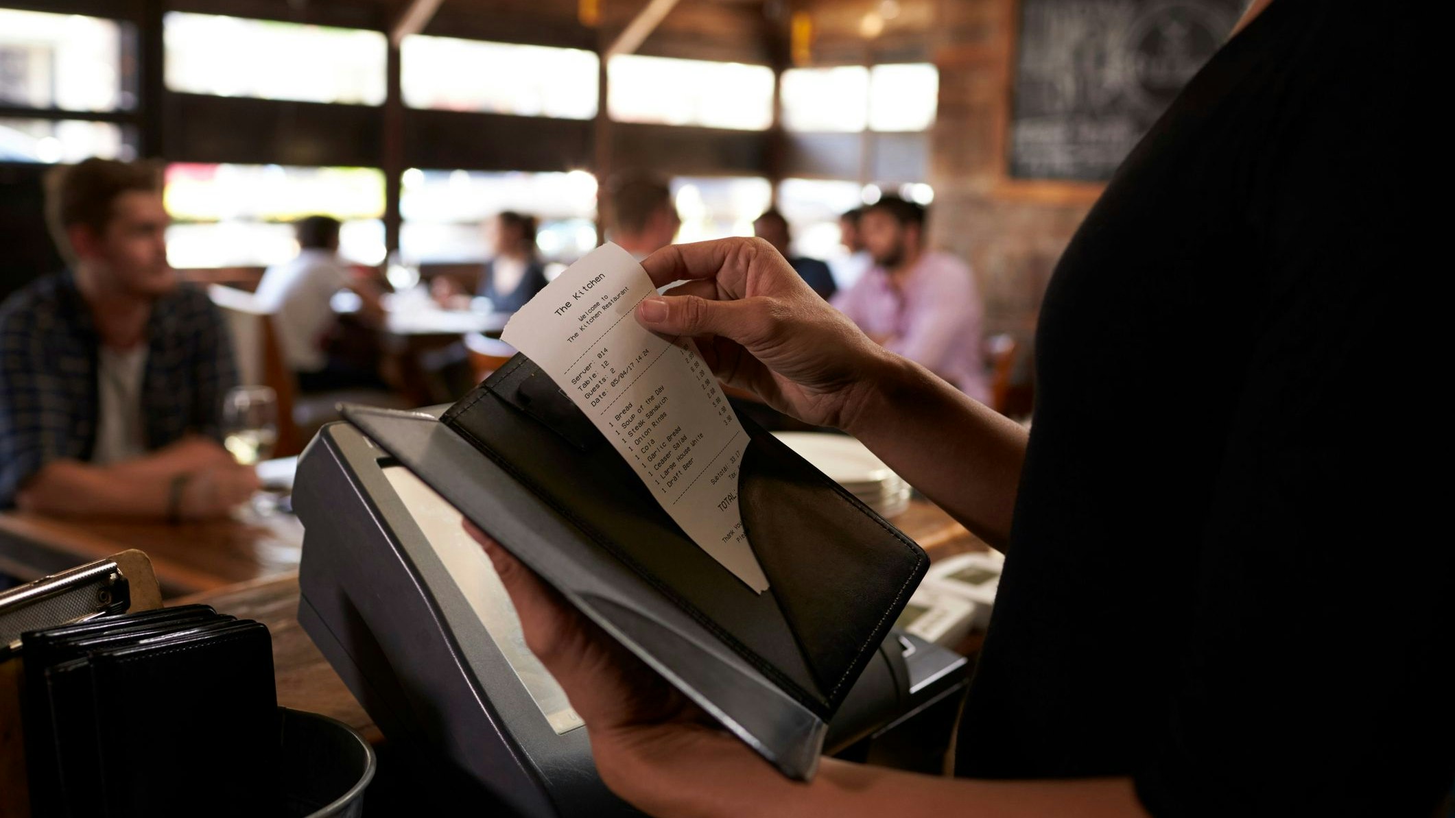 Getrennt Zahlen? Erste Restaurants schieben dem einen Riegel vor. 