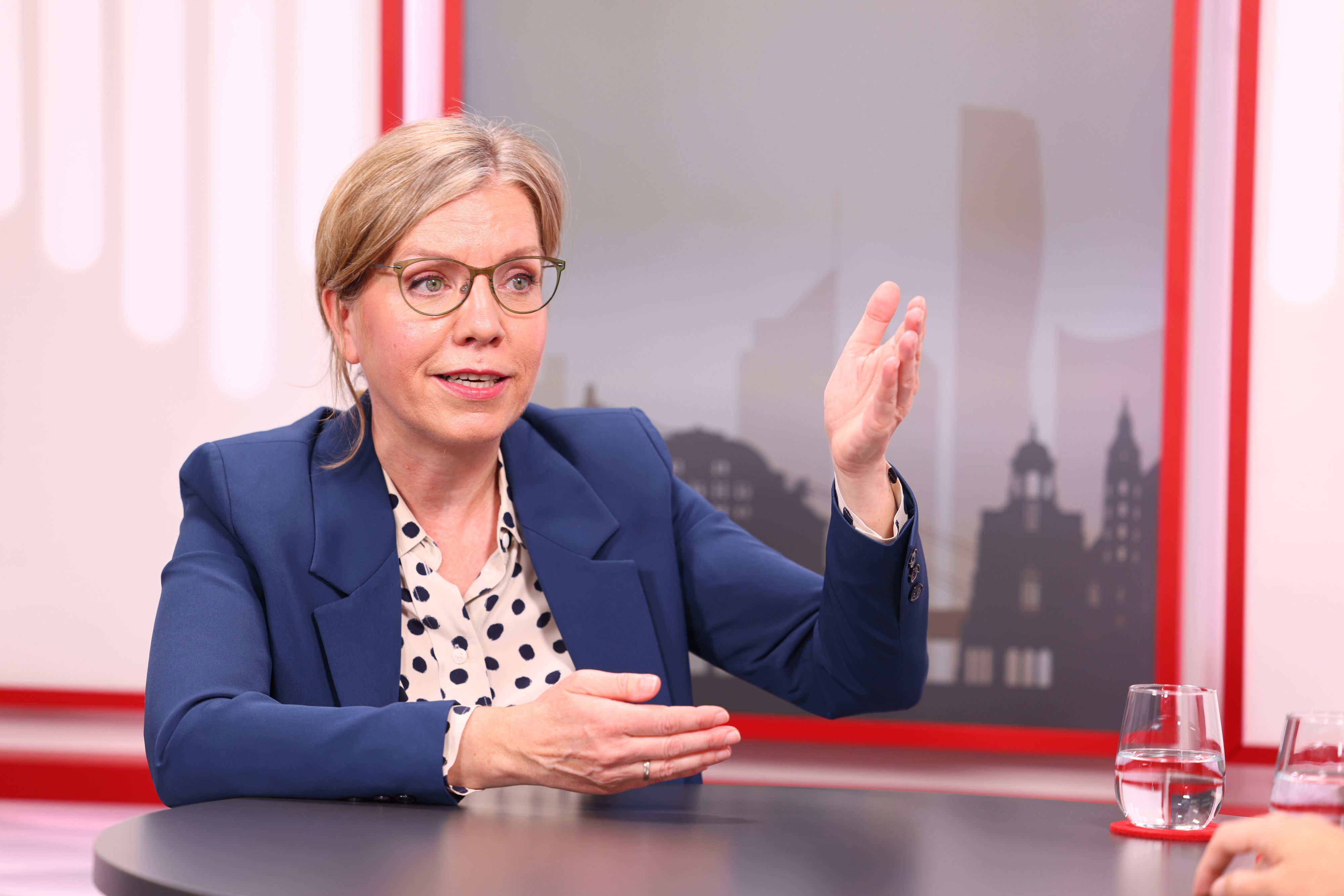 Leonore Gewessler geht mit der Regierung hart ins Gericht. (Archivbild)