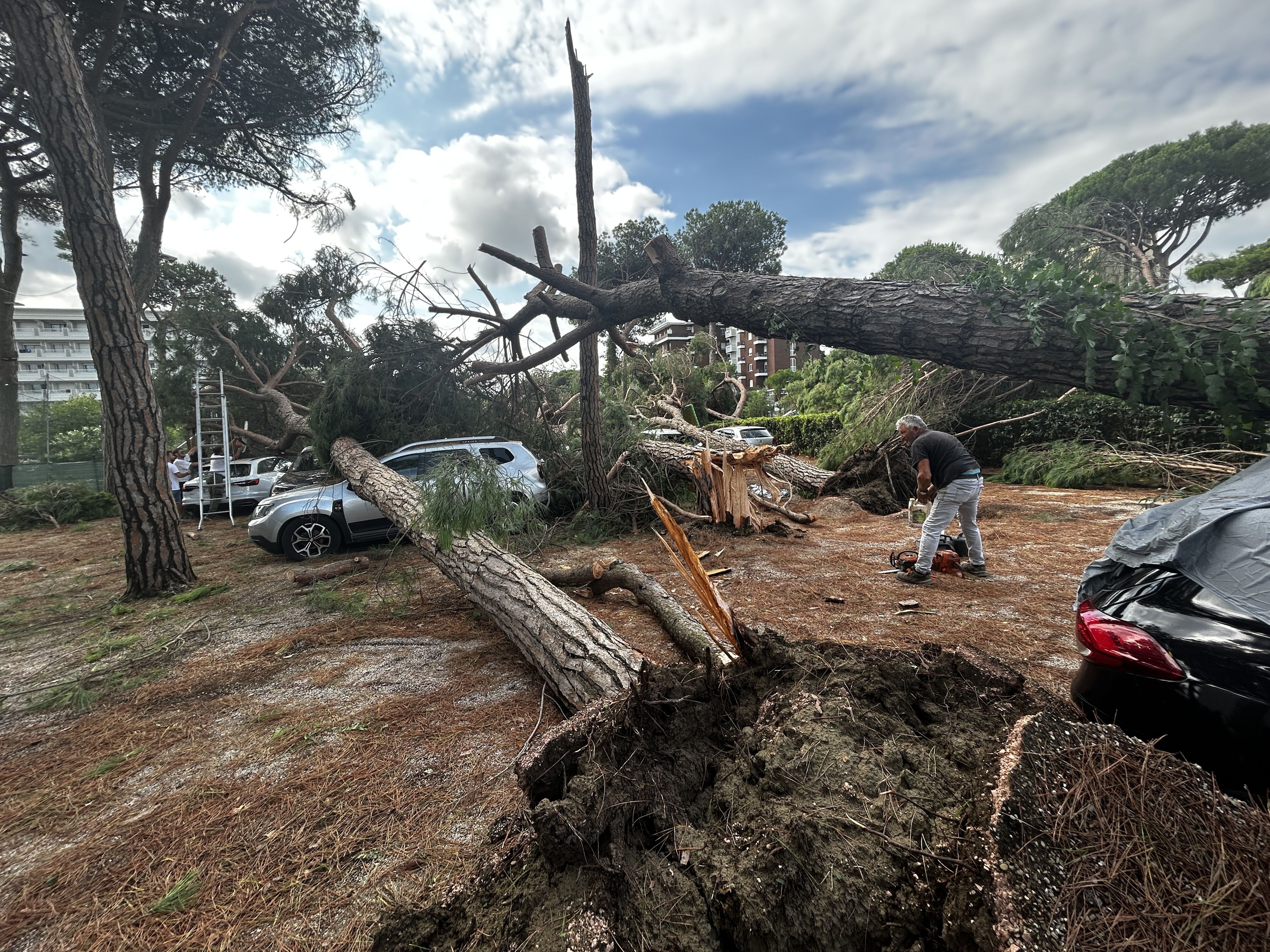 Ein heftiges Unwetter erschütterte den beliebten Urlaubsort Milano Marittima.