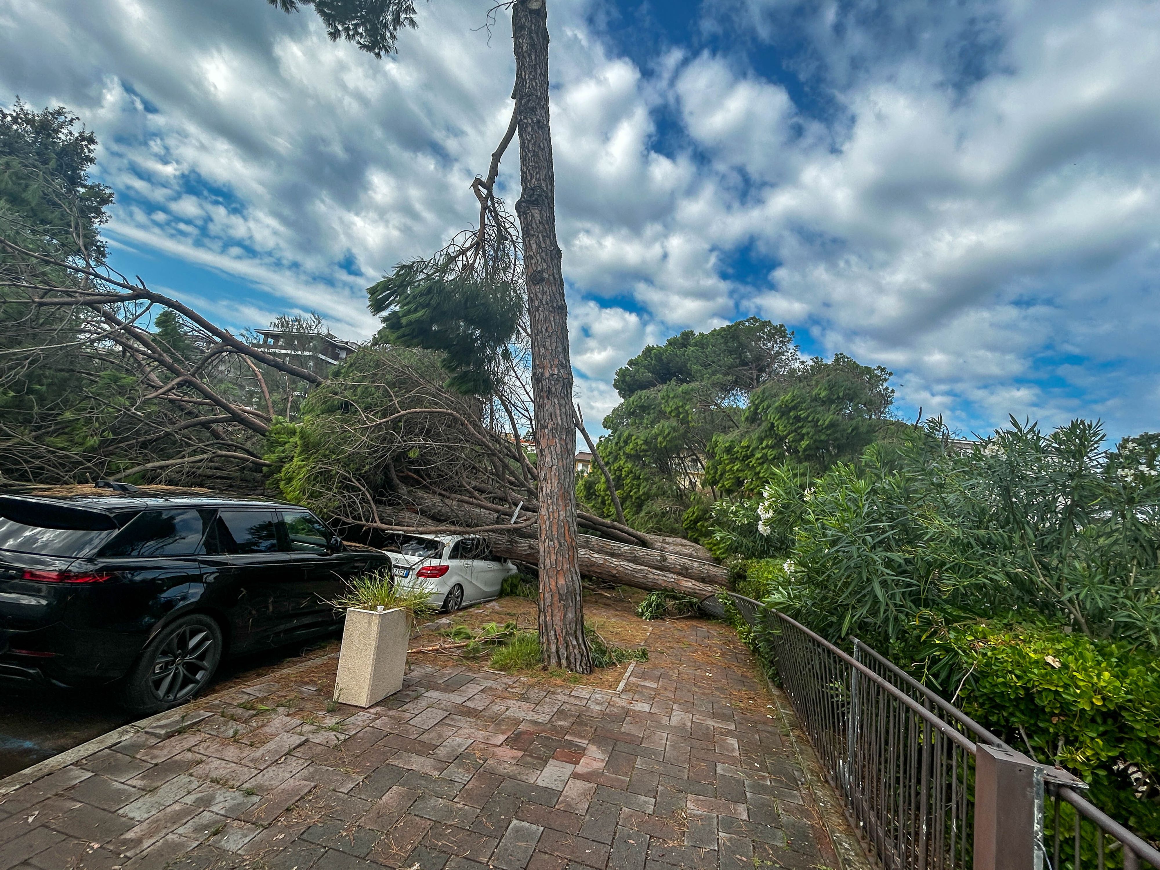 Im beliebten Urlaubsort Milano Marittima tobten in der Nacht auf Sonntag heftige Unwetter. 