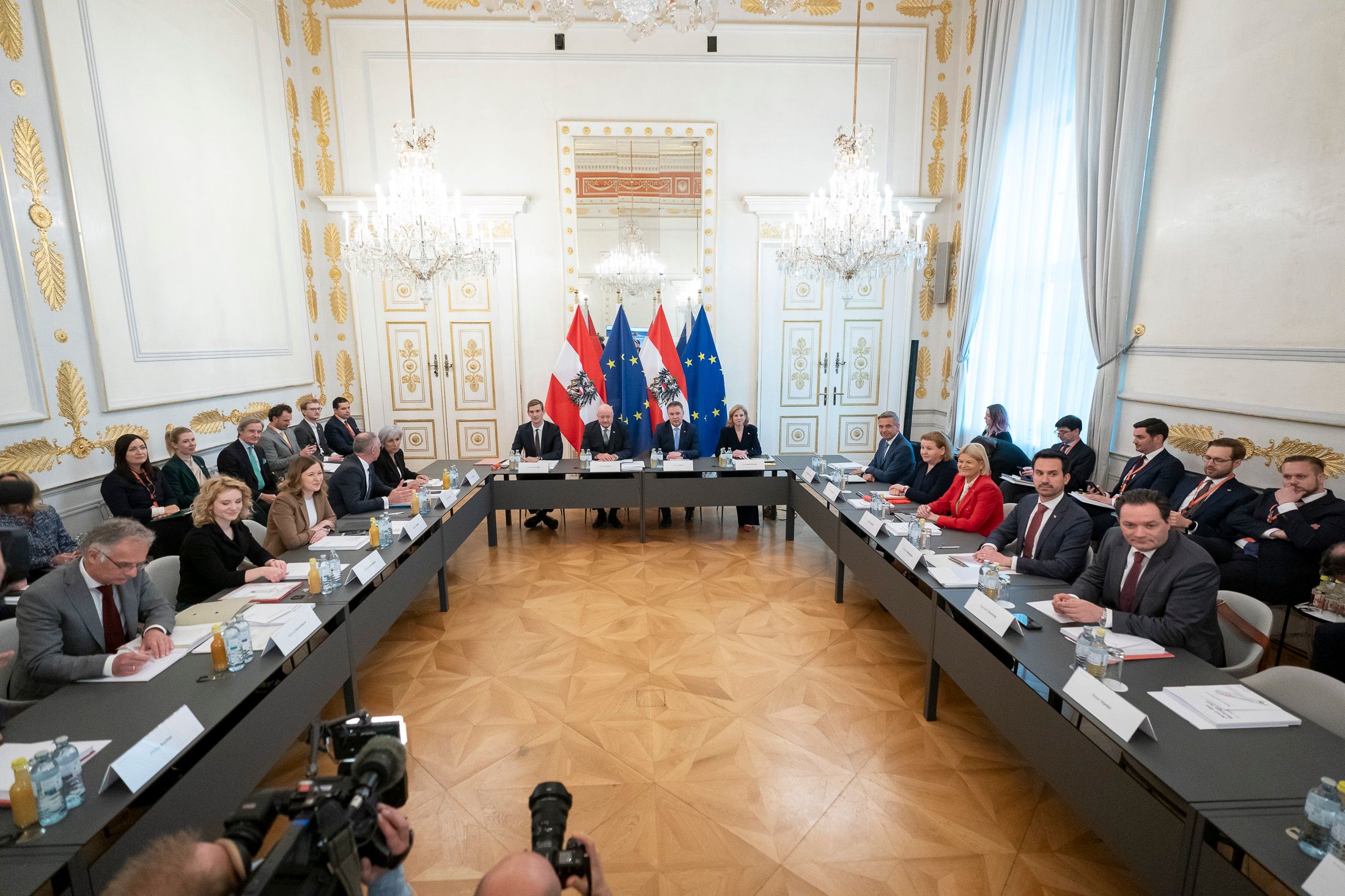 Die Regierung trifft sich am 2./3. September zu ihrer dritten Arbeitsklausur im Kanzleramt.