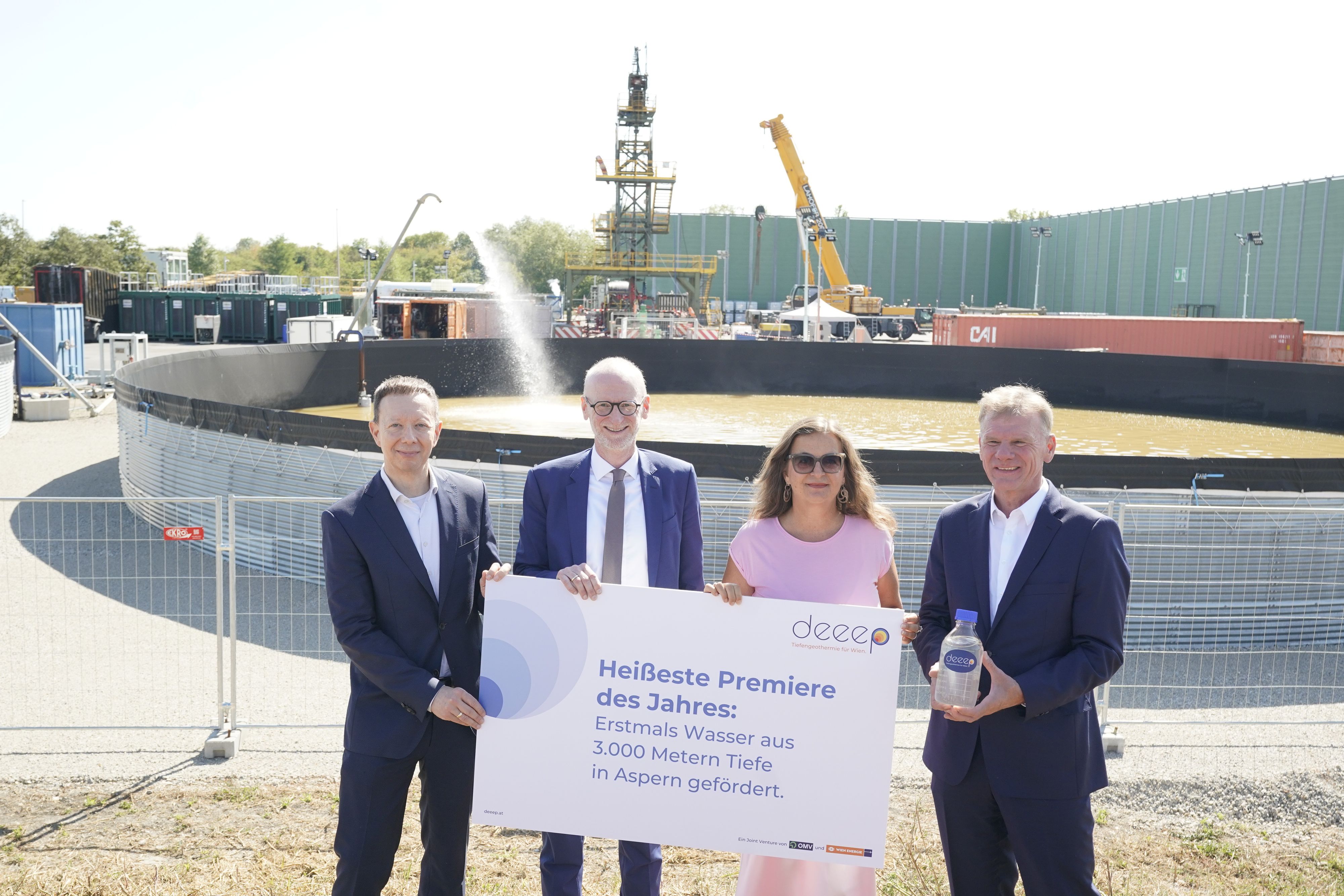 Karl Gruber, GF Wien Energie, Roman Fuchs, stv. Generaldirektor Wiener Stadtwerke, Stadträtin Ulli Sima und Michael Strebl, GF Wien Energie (v.l.).