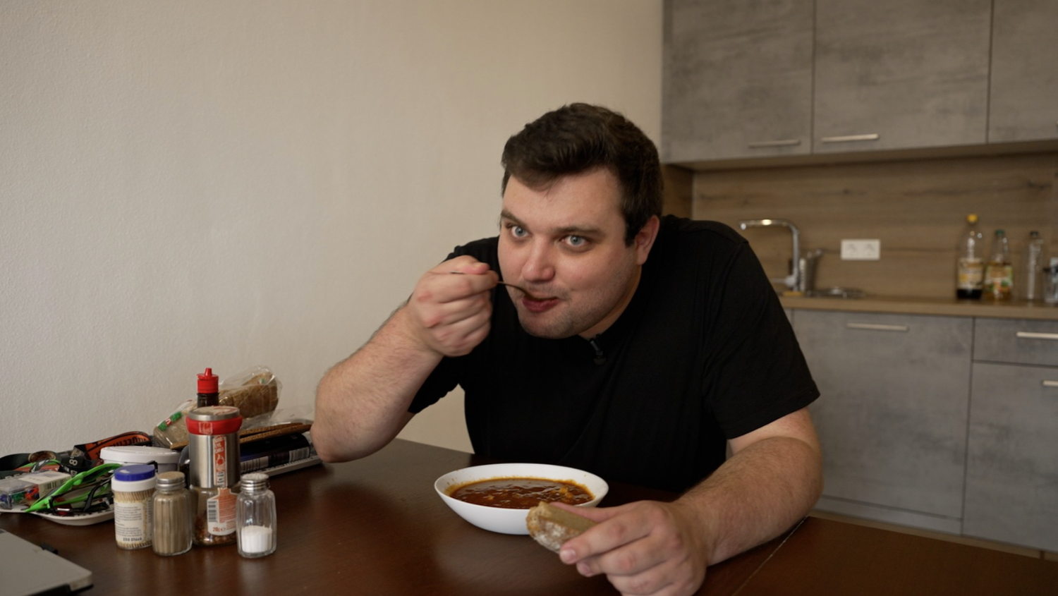 Heute.at - Kenne Frauen, die eine kleinere Brust haben als ich