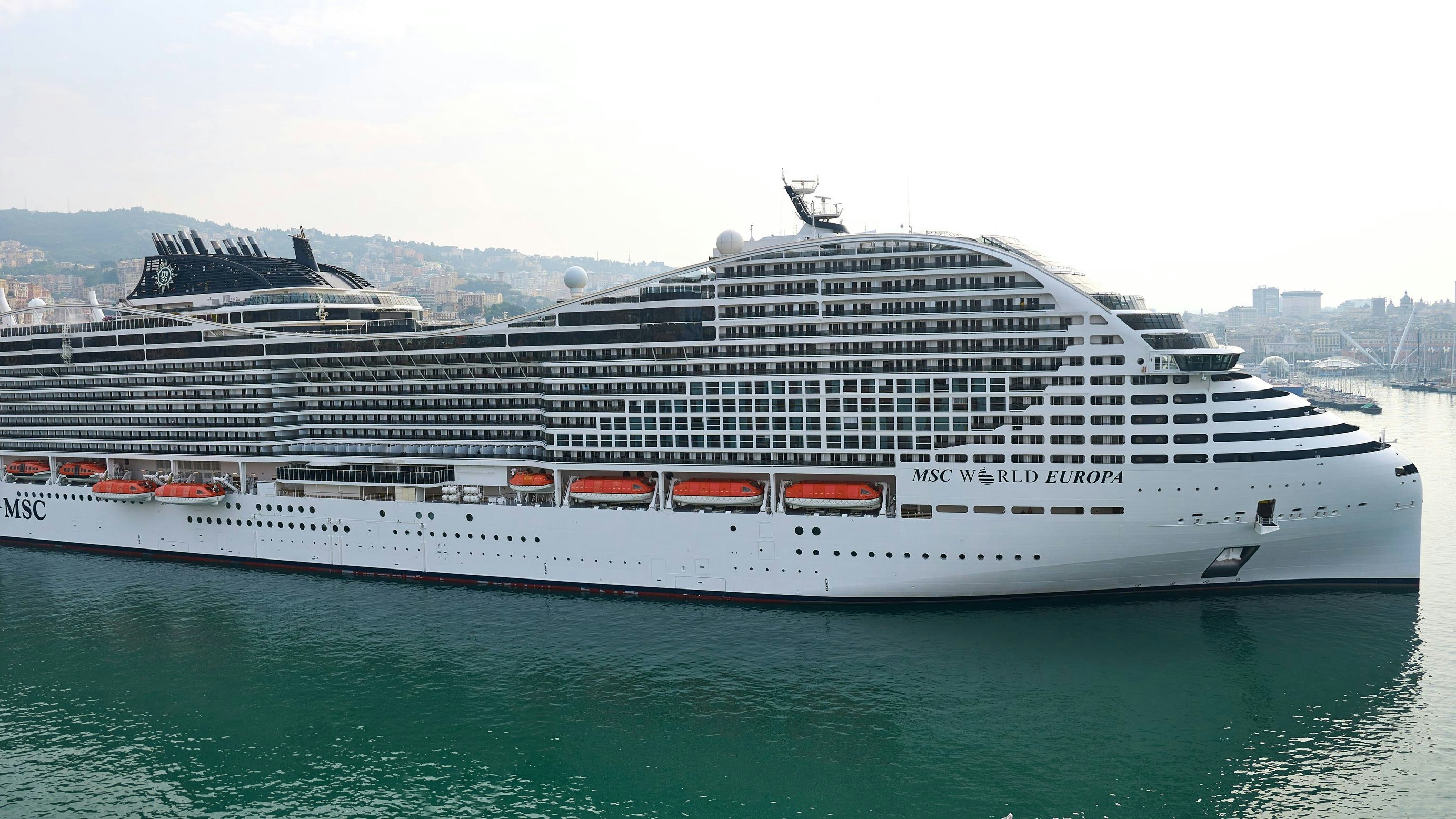 Heute.at - Blackout an Bord! Riesen-Kreuzfahrtschiff  havariert