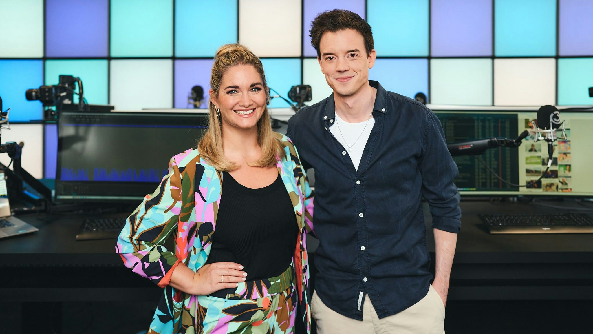 Das schon bekannte Wecker-Duo: Philipp Hansa und Gabi Hiller.