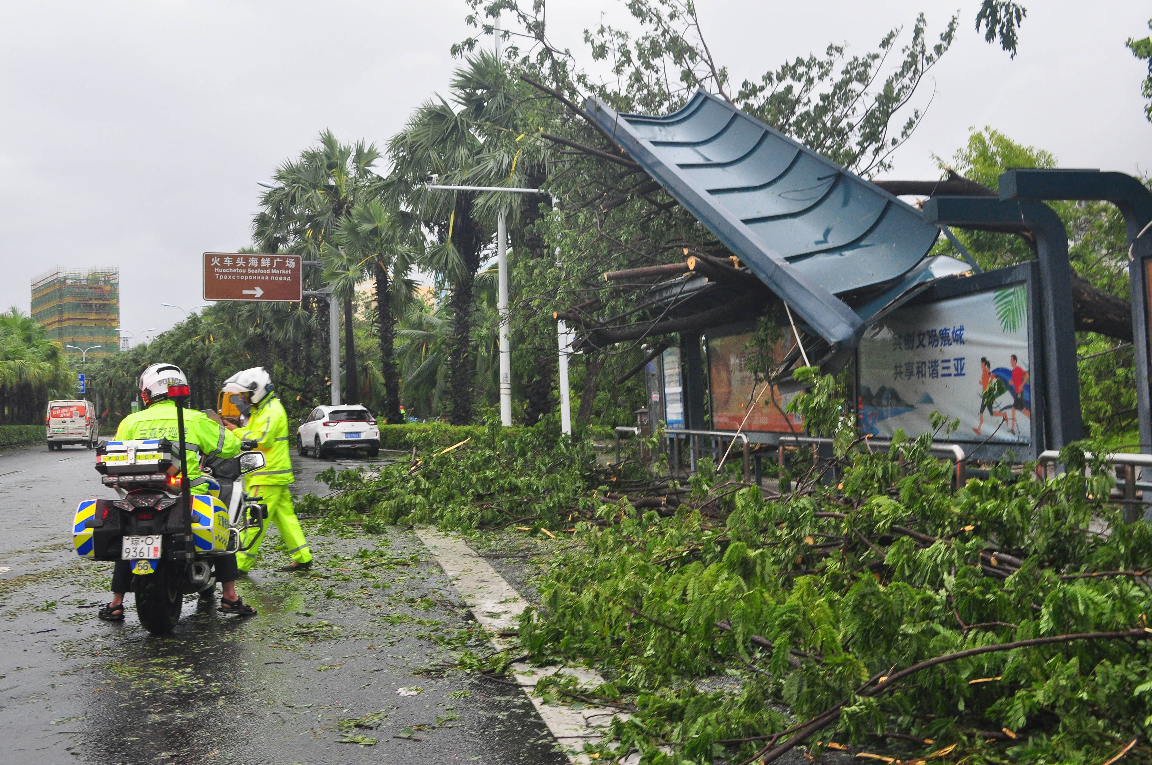Vietnam plant die Evakuierung von 500.000 Menschen wegen des Taifuns Kajiki.