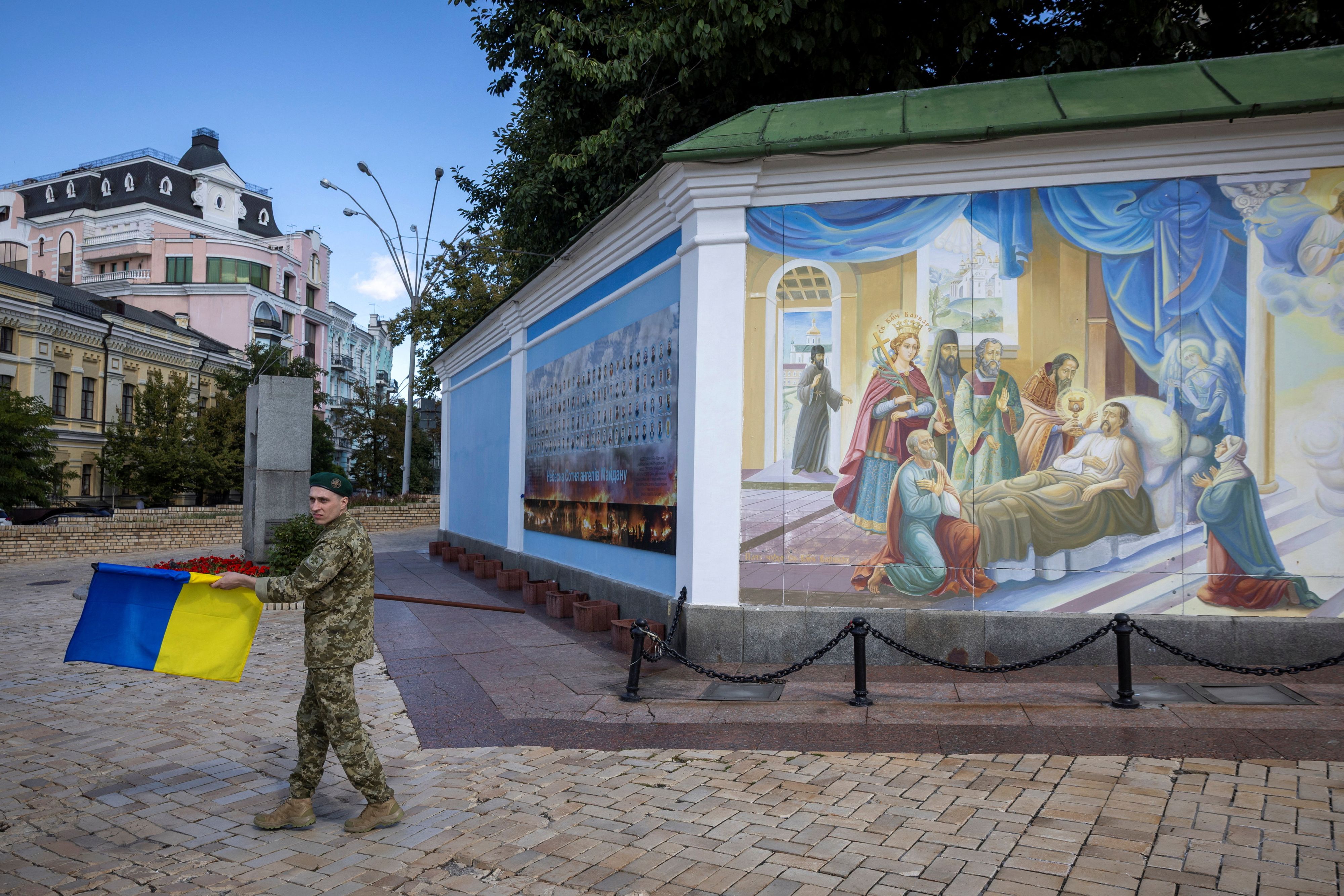 Der Soldat überlebte offenbar als Einziger. (Symbolbild)