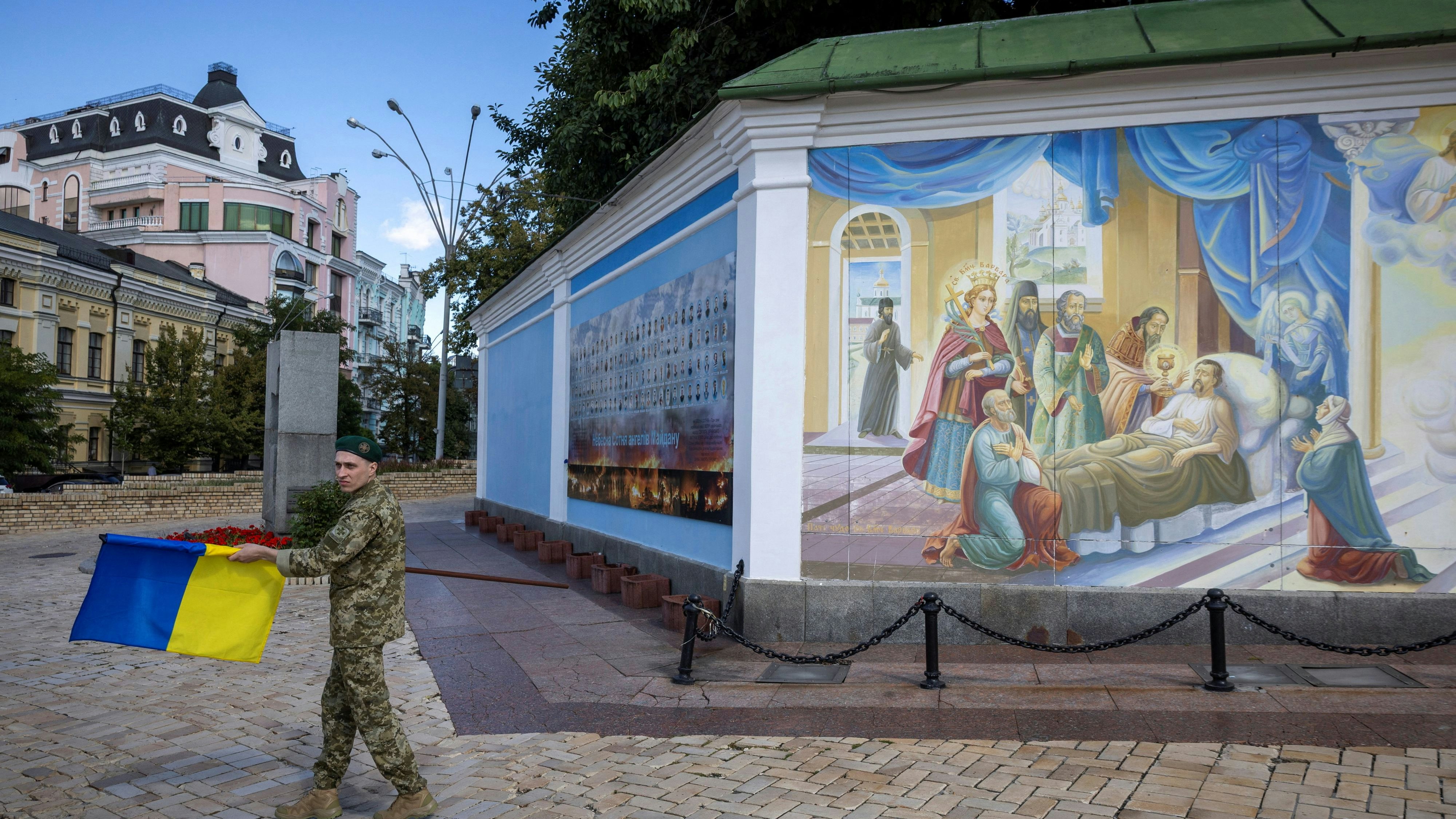 Heute.at - Ukrainischer Soldat kriecht 5 Tage zurück in Sicherheit