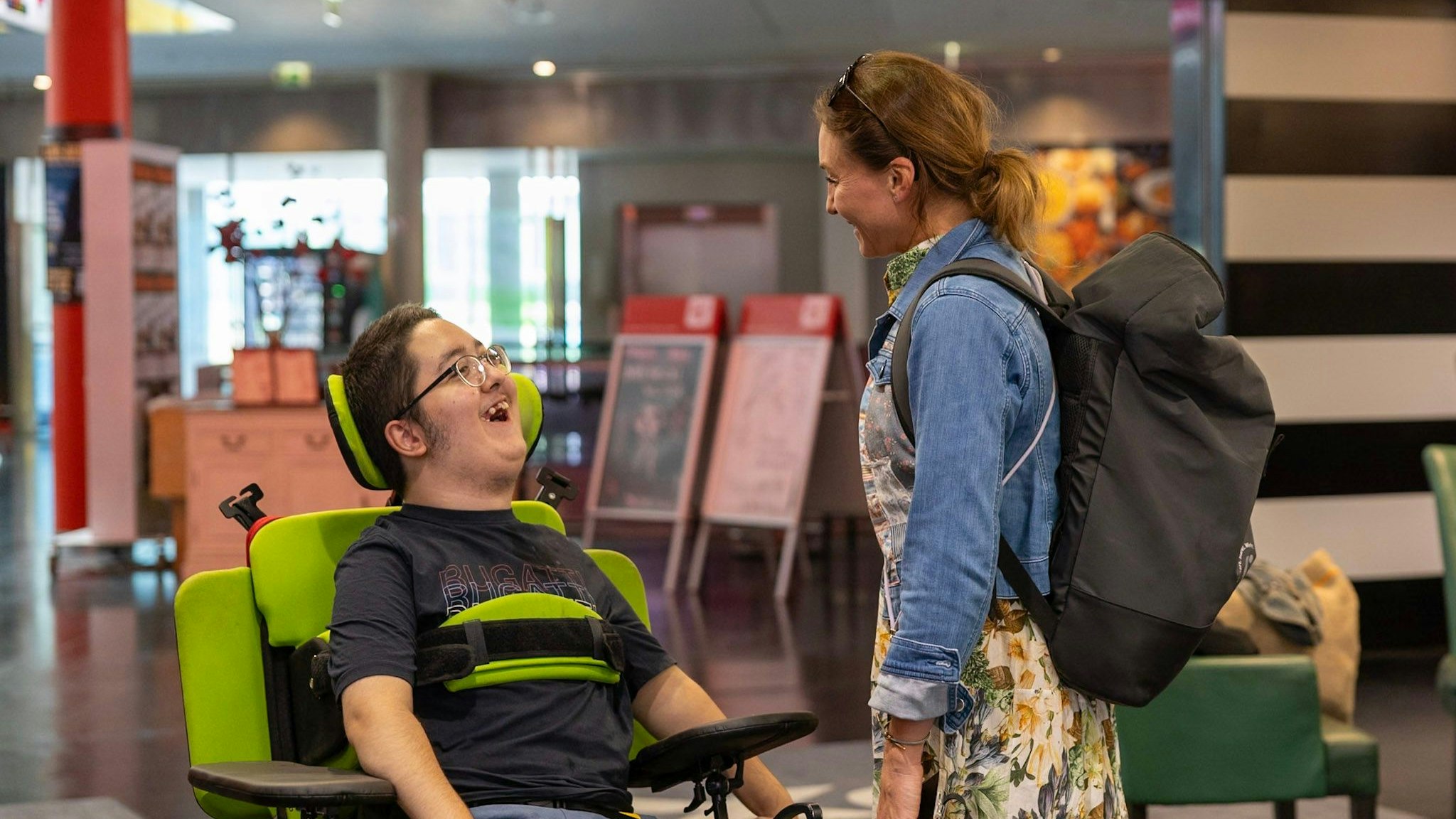 Große Freude über den Kinonachmittag.