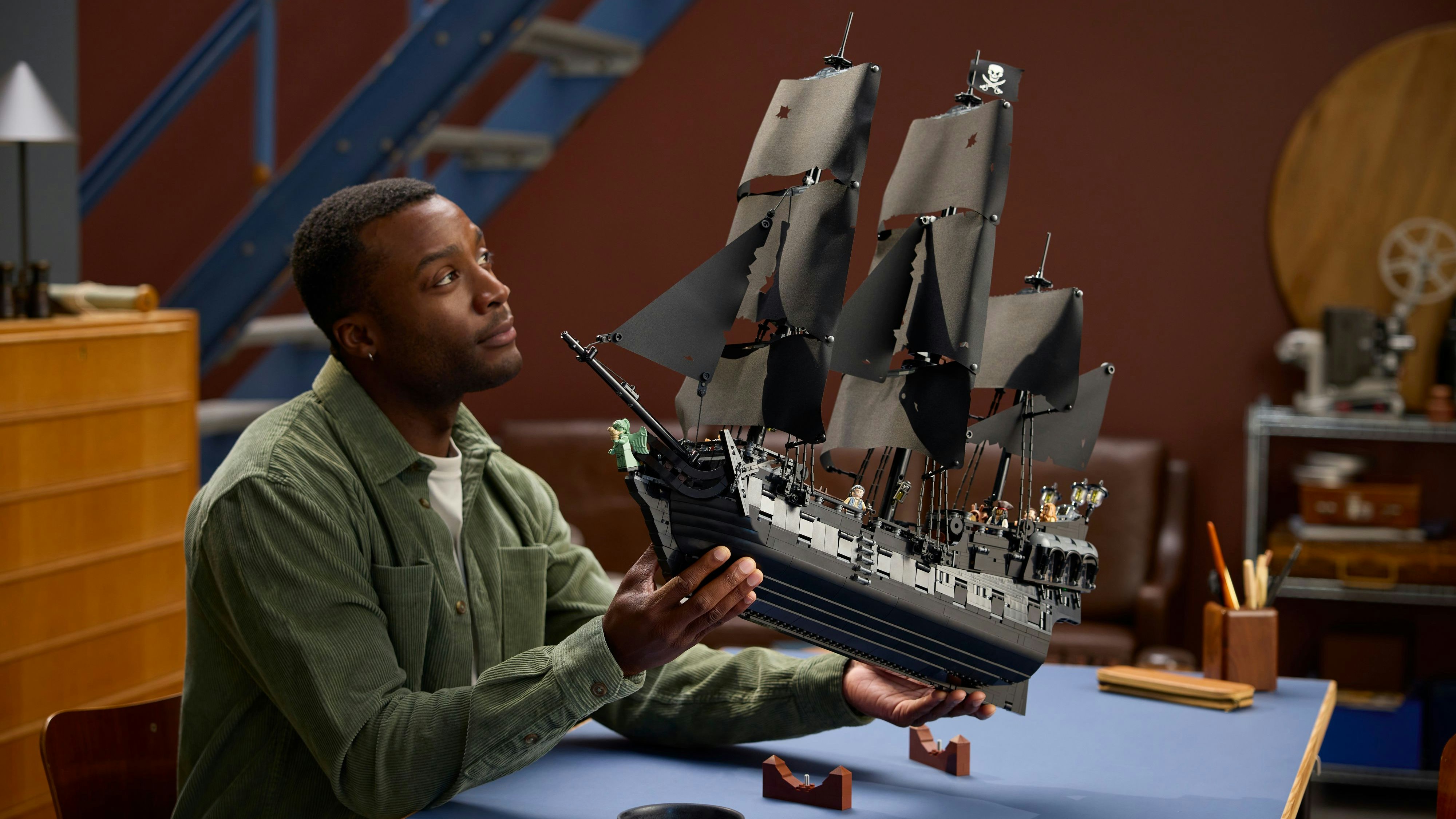 Heute.at - LEGO kündigt Jack Sparrows legendäres Piratenschiff an