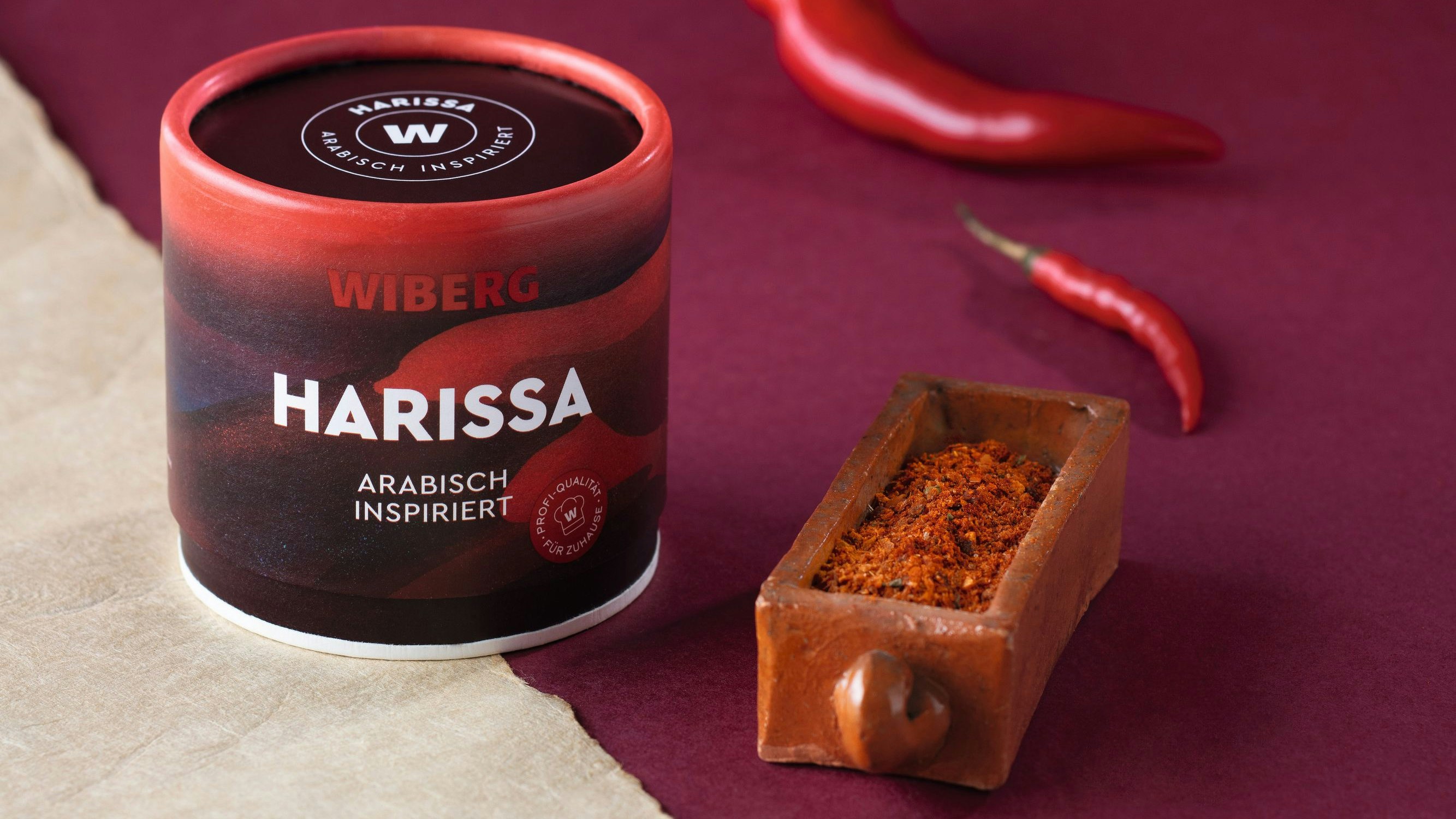 Authentisches Zusammenspiel aus fruchtigen und scharfen Zutaten, dezent-würzig nach Kreuzkümmel und Knoblauch.