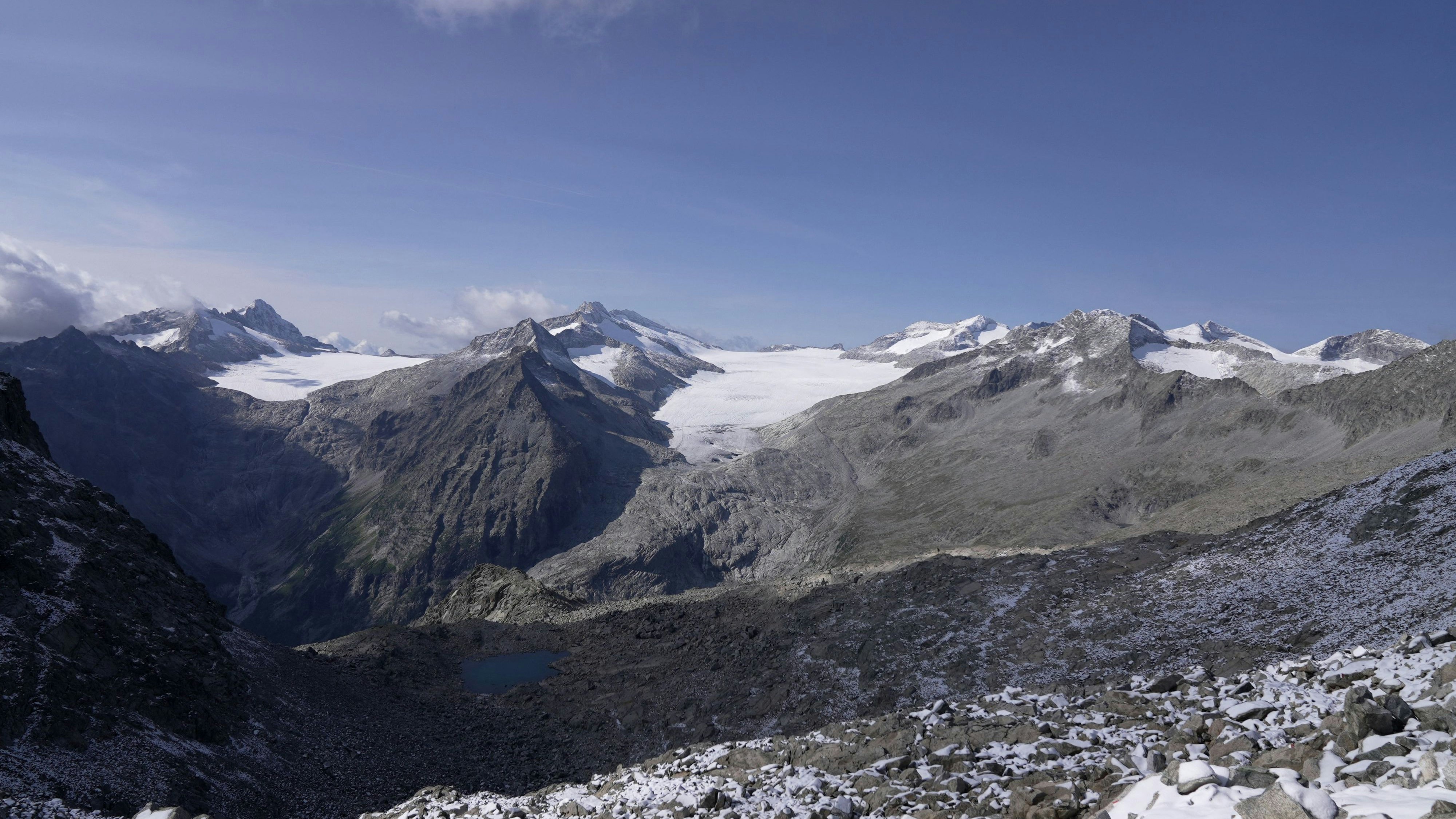 Heute.at - Gletscher gibt Überreste von Österreich-Soldat frei
