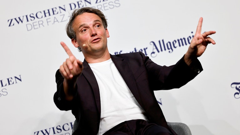 Die EU will digital unabhängiger werden. 5 KI-Rechenzentren für 20 Milliarden Euro sollen entstehen, auch Wien hat sich für eines beworben. In einem Gastbeitrag für den Economist warnt Christian Klein, Vorstandschef von SAP, vor diesem Weg.