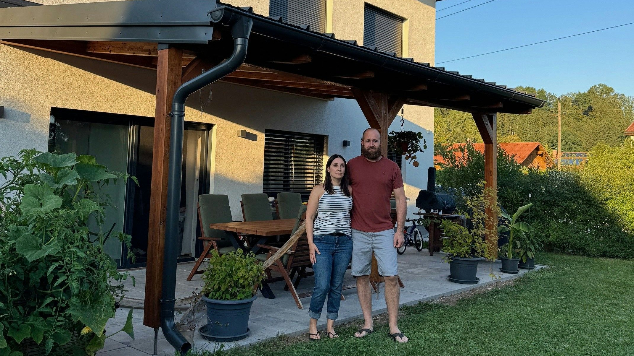 Heute.at - Neue Strommasten – Angst, unser Haus zu verlieren