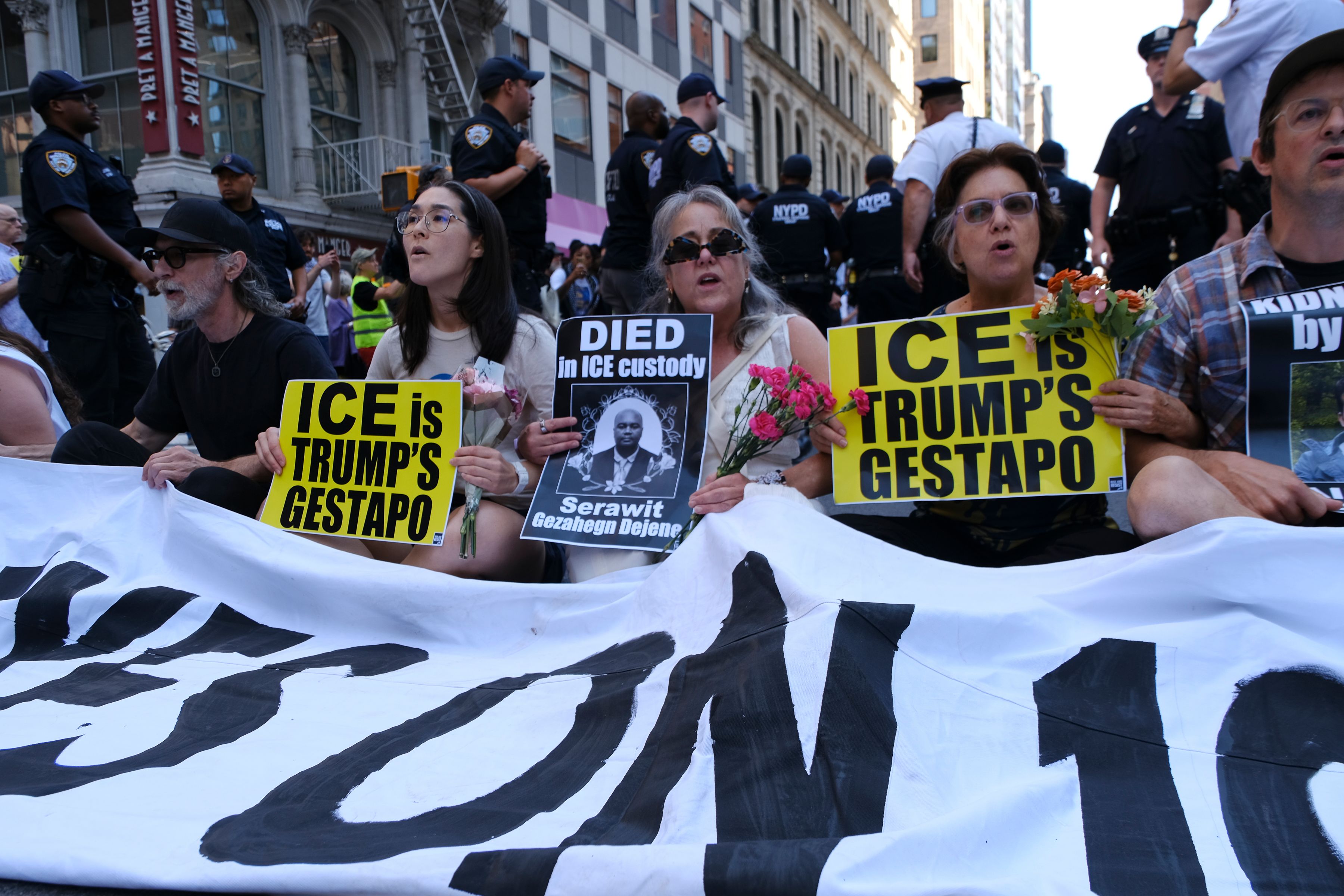 Seit Wochen wird gegen Deportationen von Migranten in den USA protestiert.