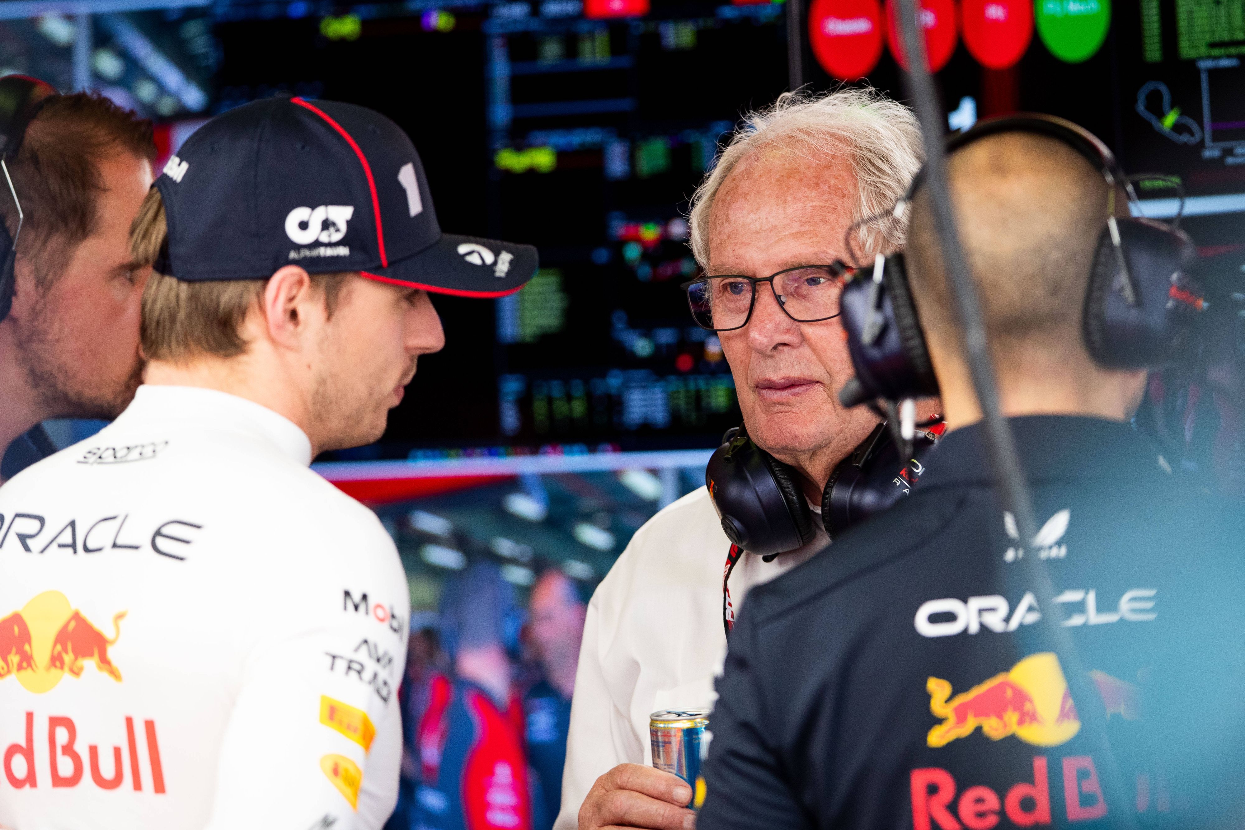 Red-Bull-Motorsportberater Helmut Marko und Star-Fahrer Max Verstappen. 
