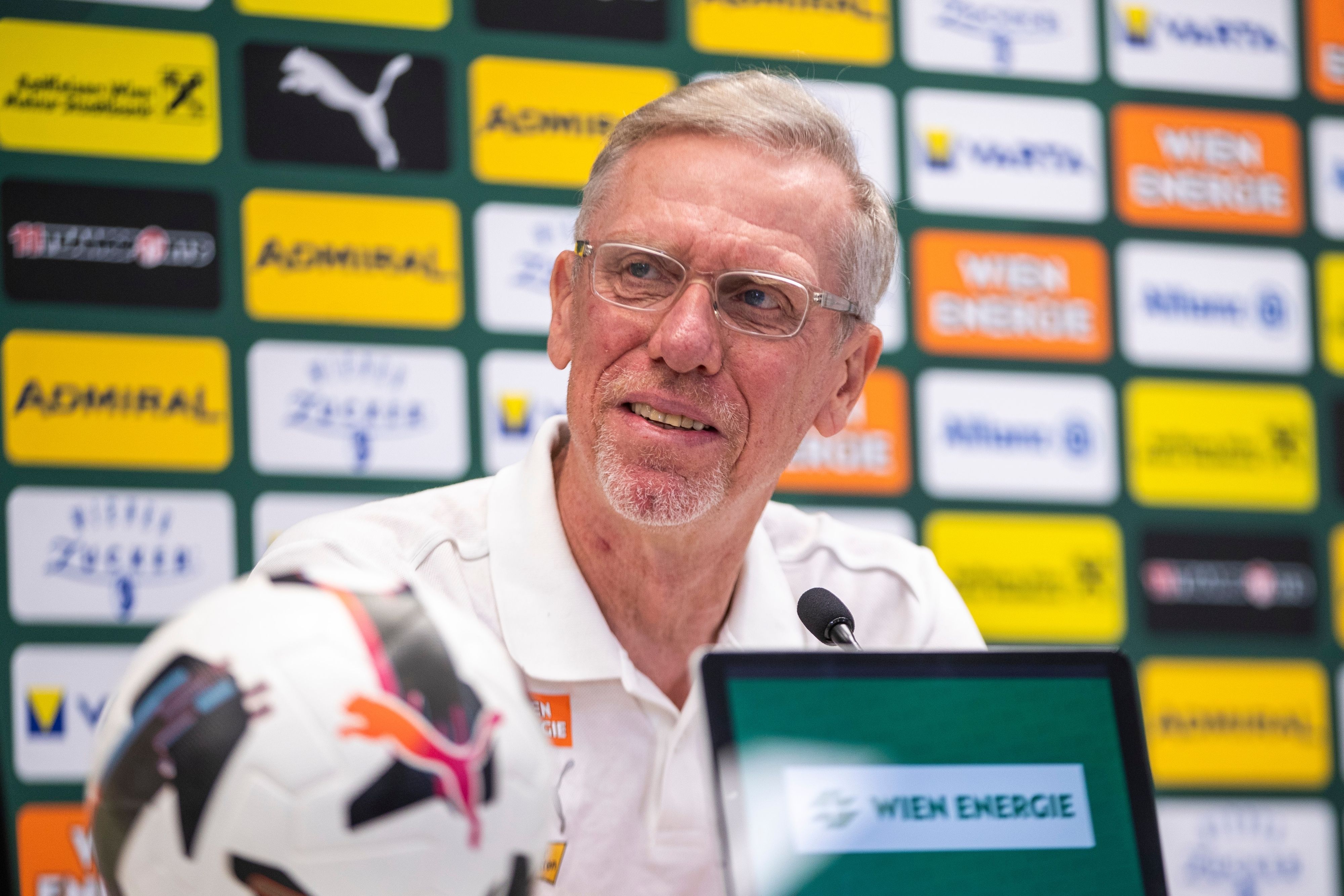 Rapid-Trainer Peter Stöger.