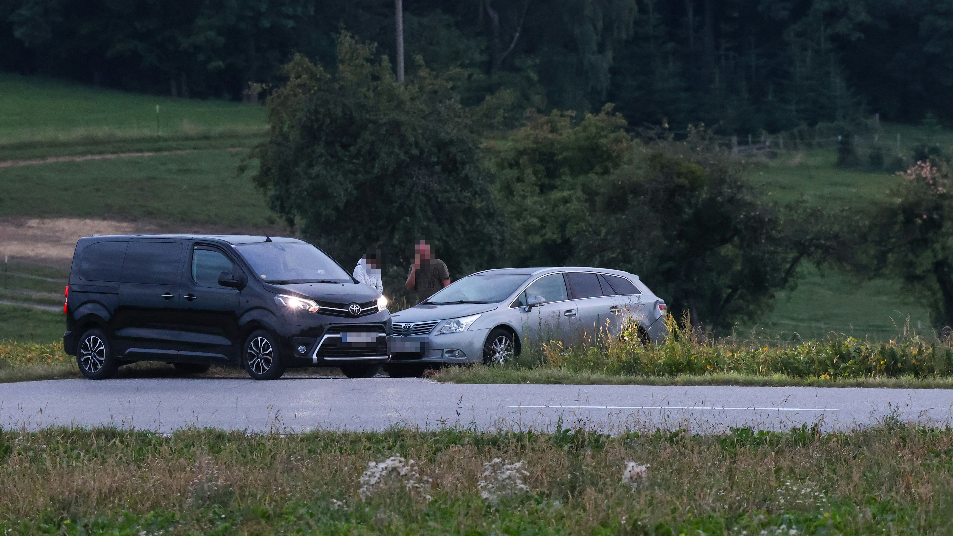 Heute.at - Crash auf der L1362! Autos kollidieren an Kreuzung