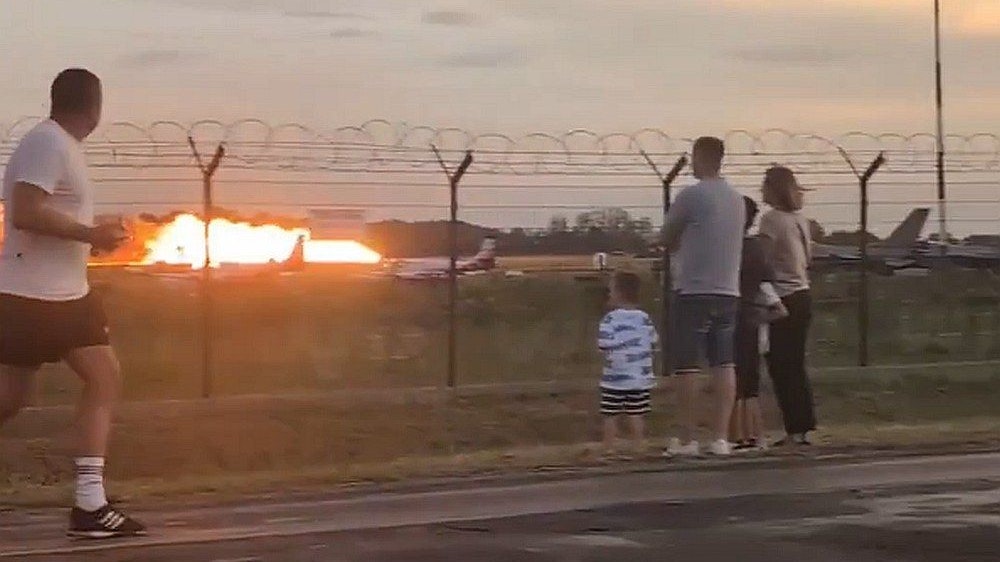 Heute.at - Tragödie bei Flugshow! Österreicher mussten alles sehen