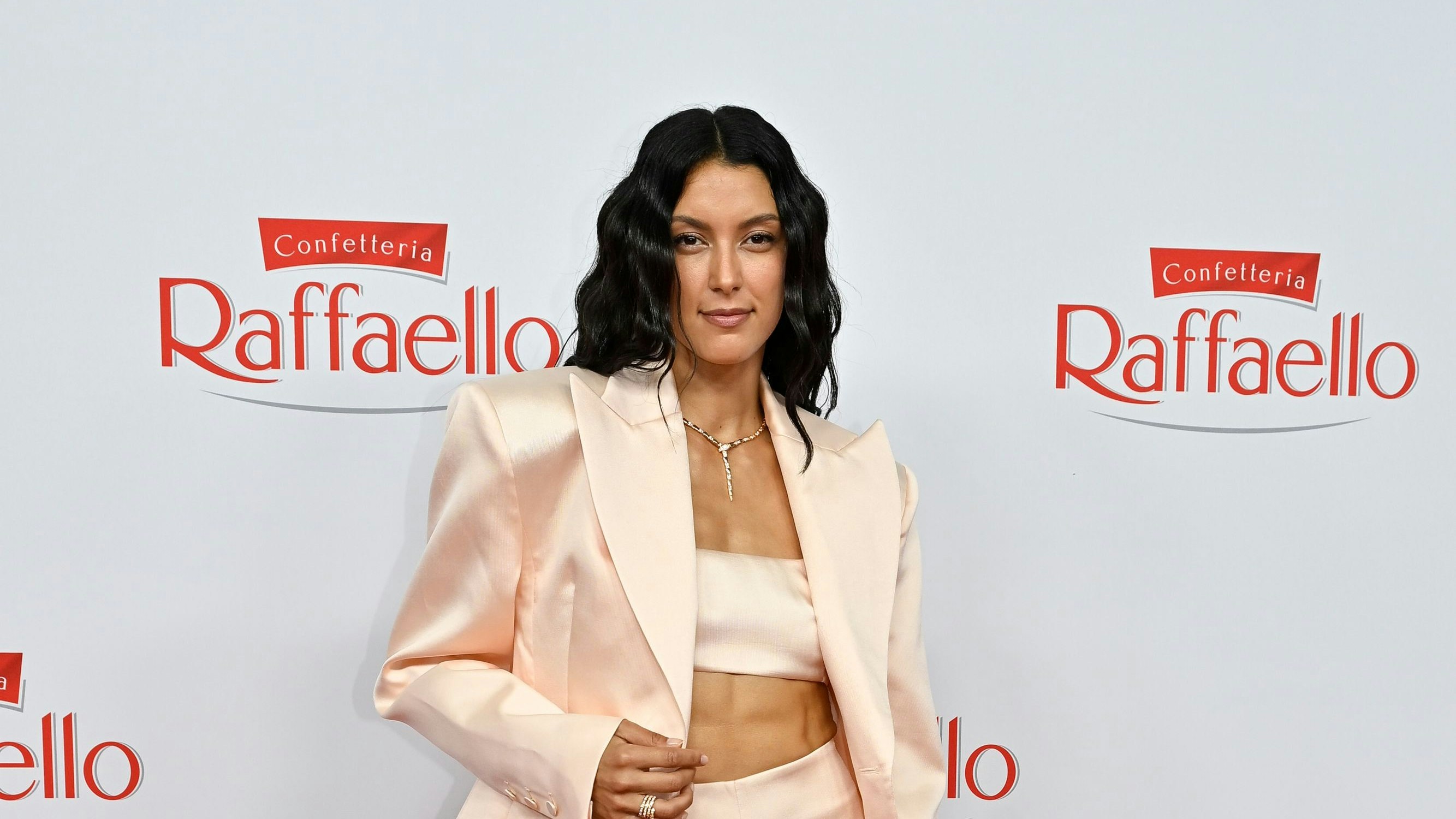 Heute.at - Nach 13 Jahren! TV-Star Rebecca Mir hört komplett auf