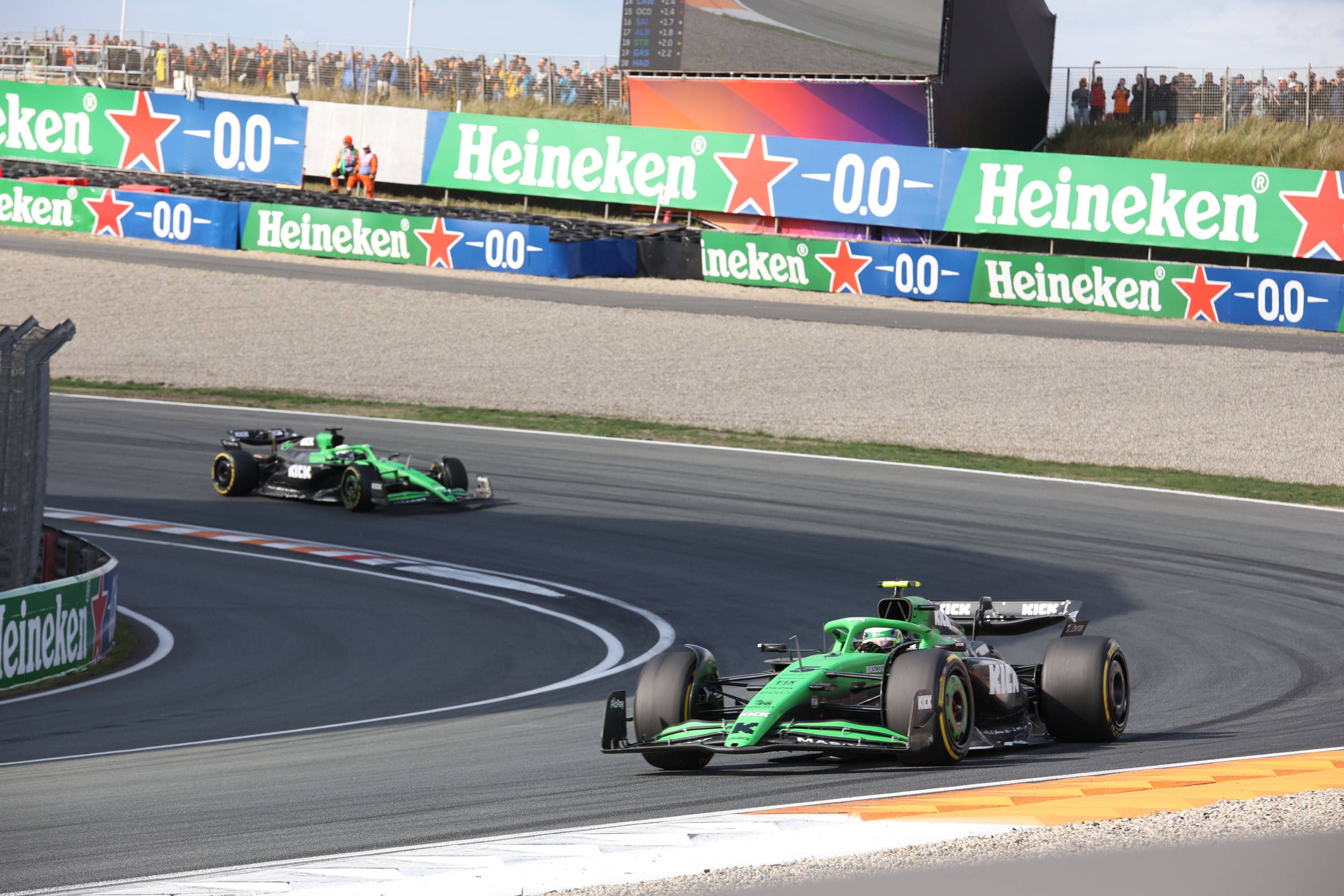 Formel-1-Rookie Gabriel Bortoleto funkte über die Fahrweise seines Teamkollegen Nico Hülkenberg. 