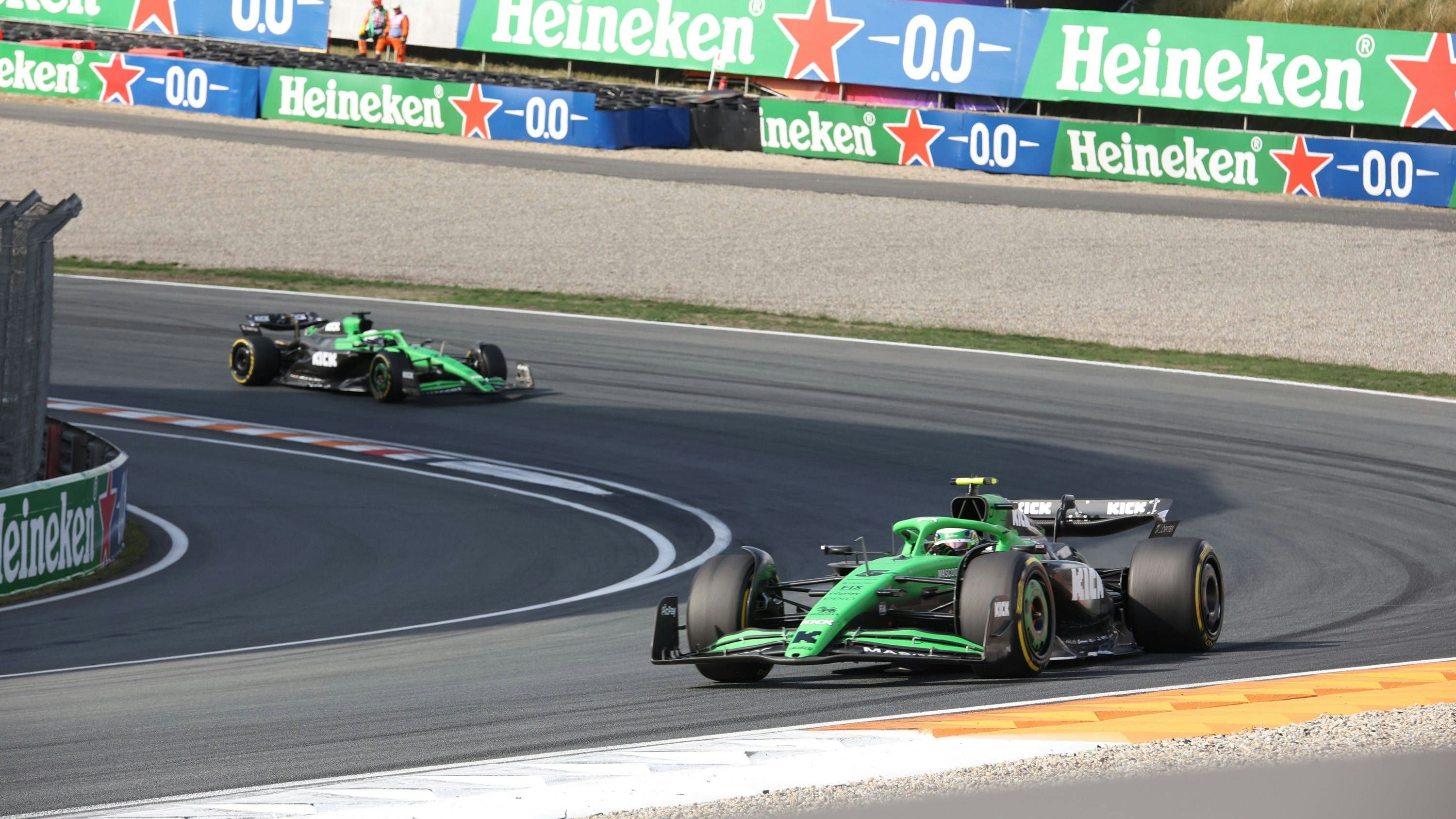 Formel-1-Rookie Gabriel Bortoleto funkte über die Fahrweise seines Teamkollegen Nico Hülkenberg. 