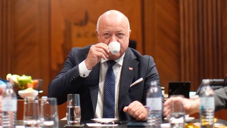 Wie Christian Stocker der Inflation zu Leibe rückt