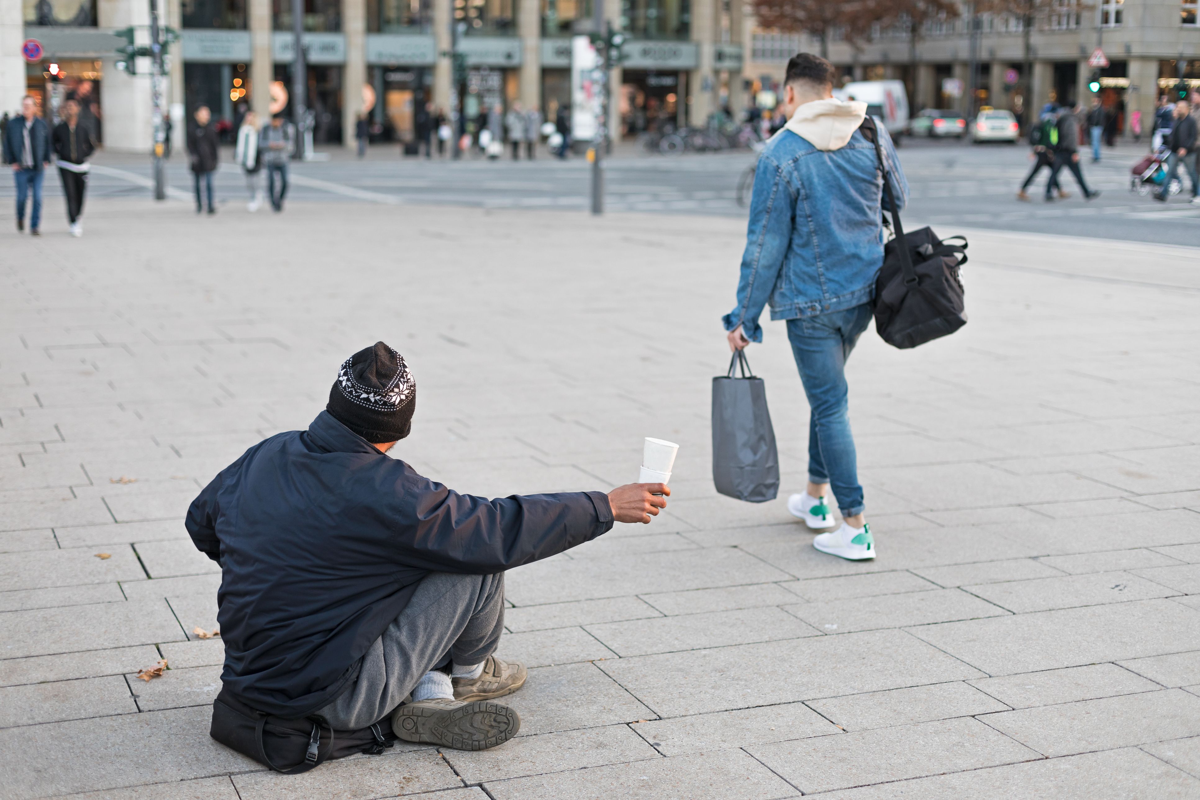 In der Steiermark wird das Betteln künftig strenger reglementiert. Symbolbild.