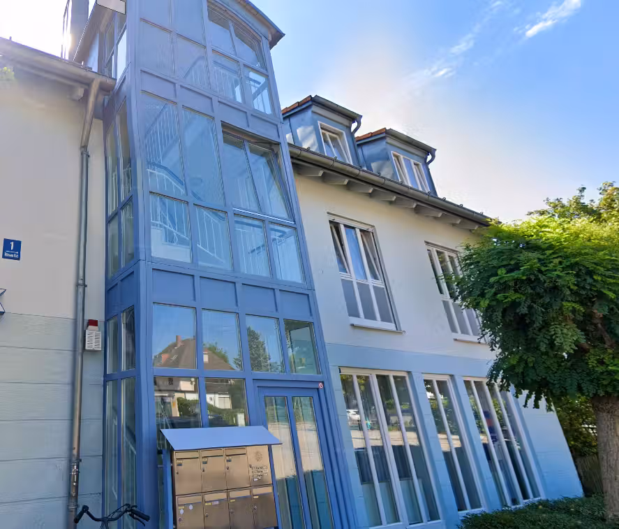 Eine Angestellte der Genossenschaftsbank im bayrischen Obermenzing hat 2024 einen Überfall vorgetäuscht.