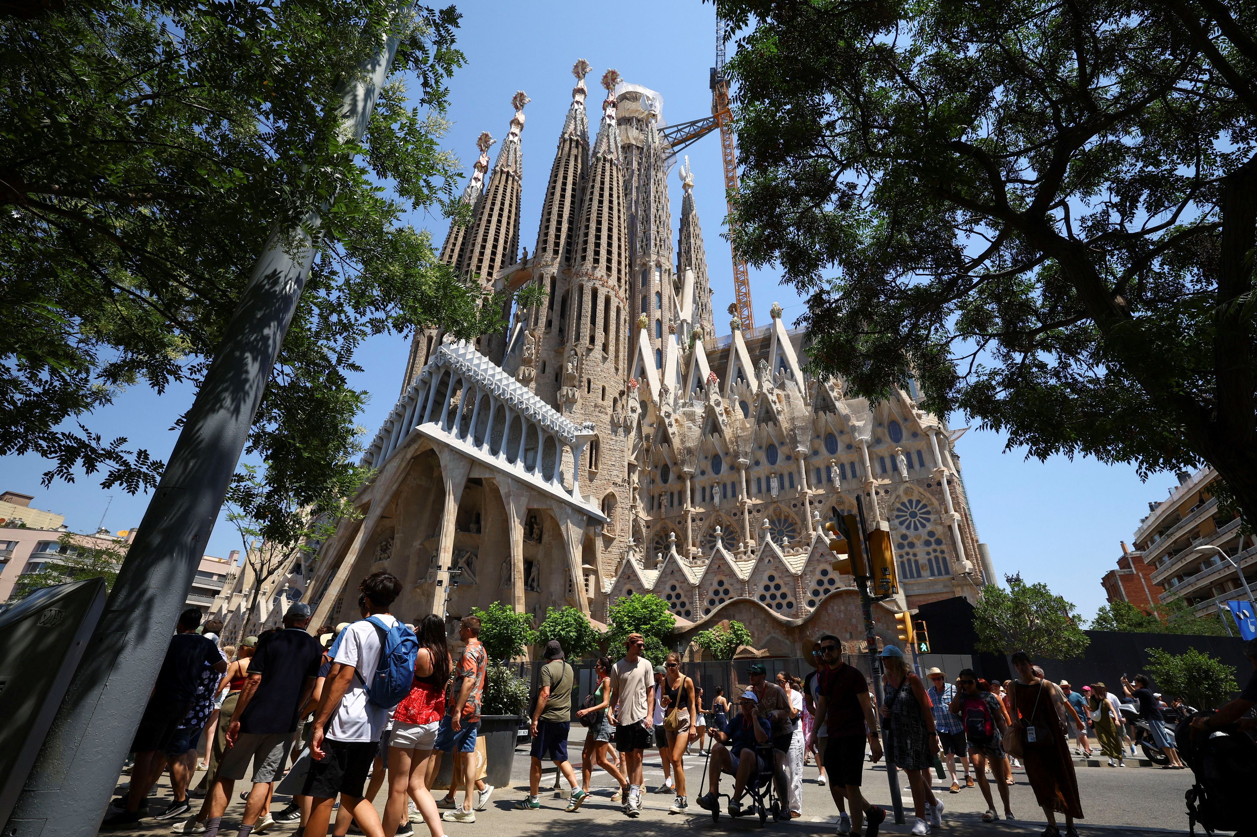 Klimaaktivisten haben die Sagrada Família mit Farbe besprüht. (Symbolbild)