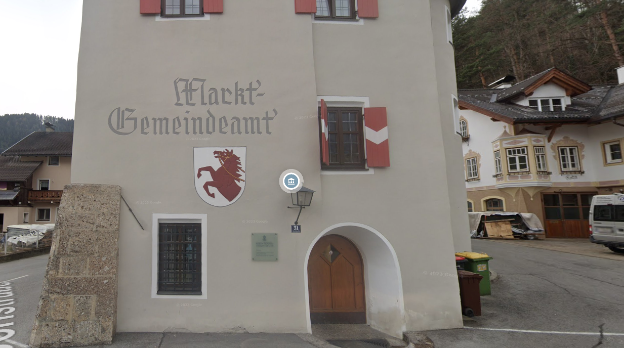 Bei einer Sitzung des Überprüfungsausschusses in Völs (Tirol) ist ein Streit eskaliert.