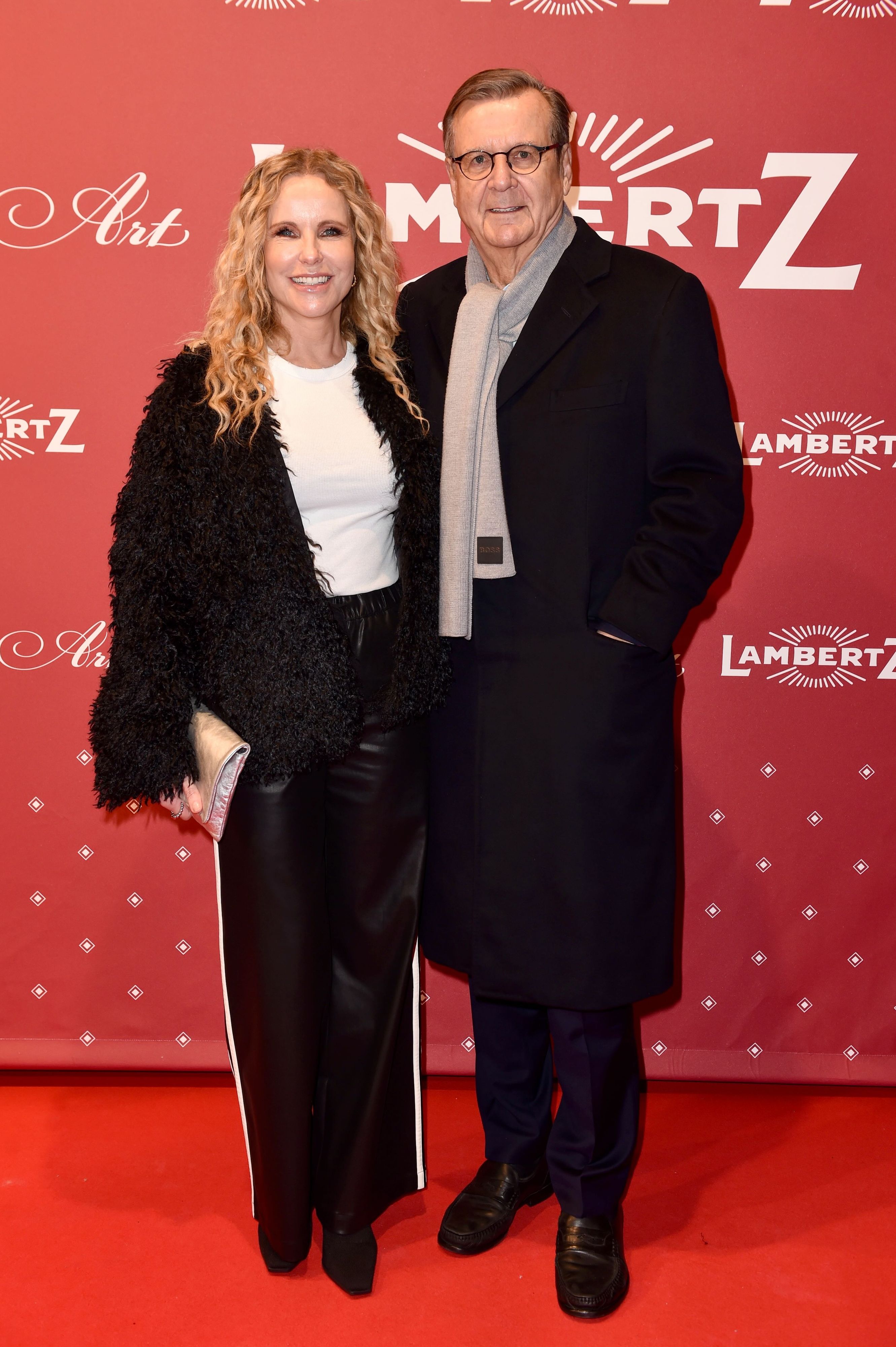 Nach 28 Jahren Beziehung haben sich Katja Burkard und Hans Mahr nun doch getrau(u)t.