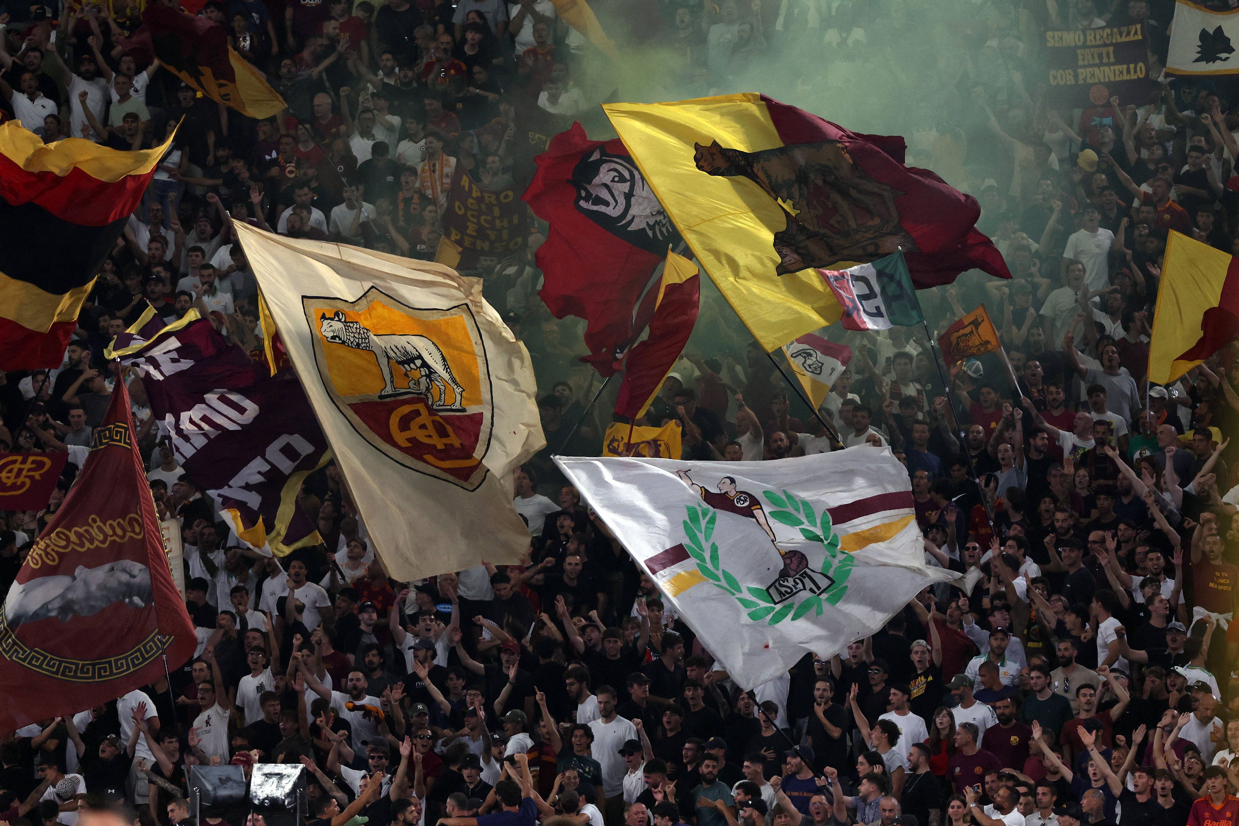 Teile der Roma-Ultras sorgen für Empörung.