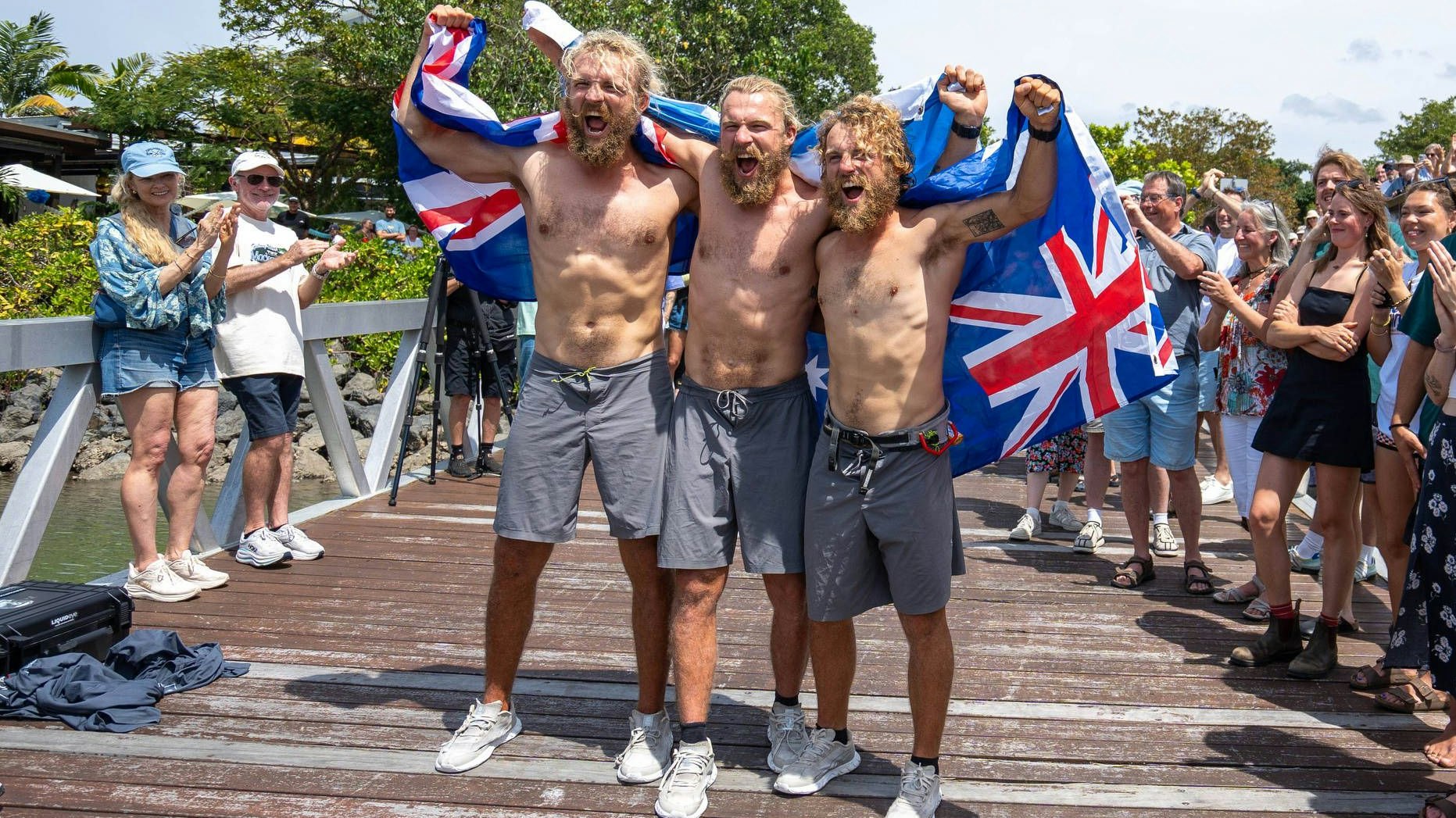 Heute.at - Schottische Brüder bezwingen den Pazifik im Ruderboot
