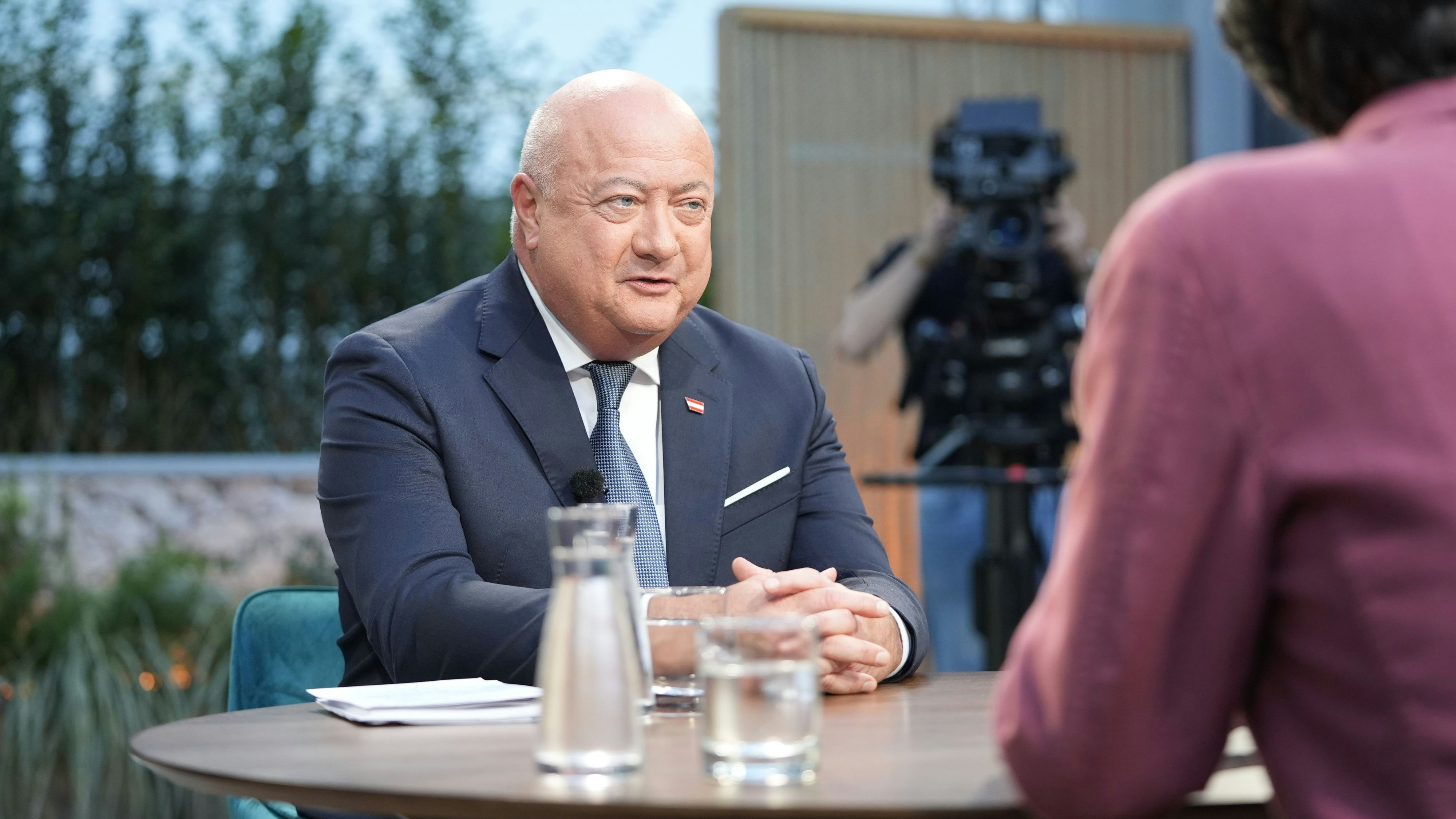 Heute.at - Kanzler macht im ORF Hammer-Ansage zu Sozialhilfe