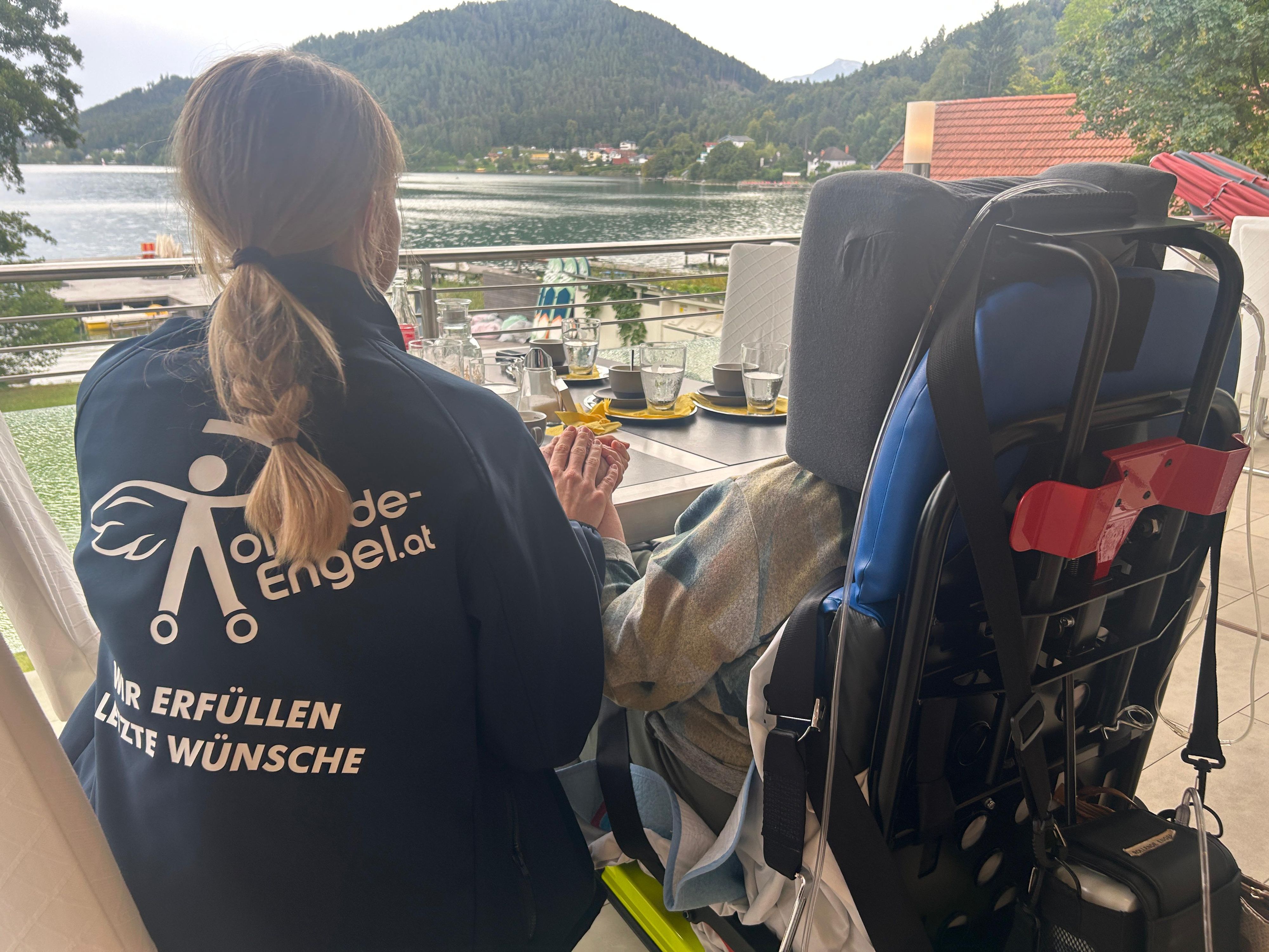 Anna (88) konnte dank der ehrenamtlichen Wunscherfüller noch einmal zum Klopeiner See nach Kärnten.