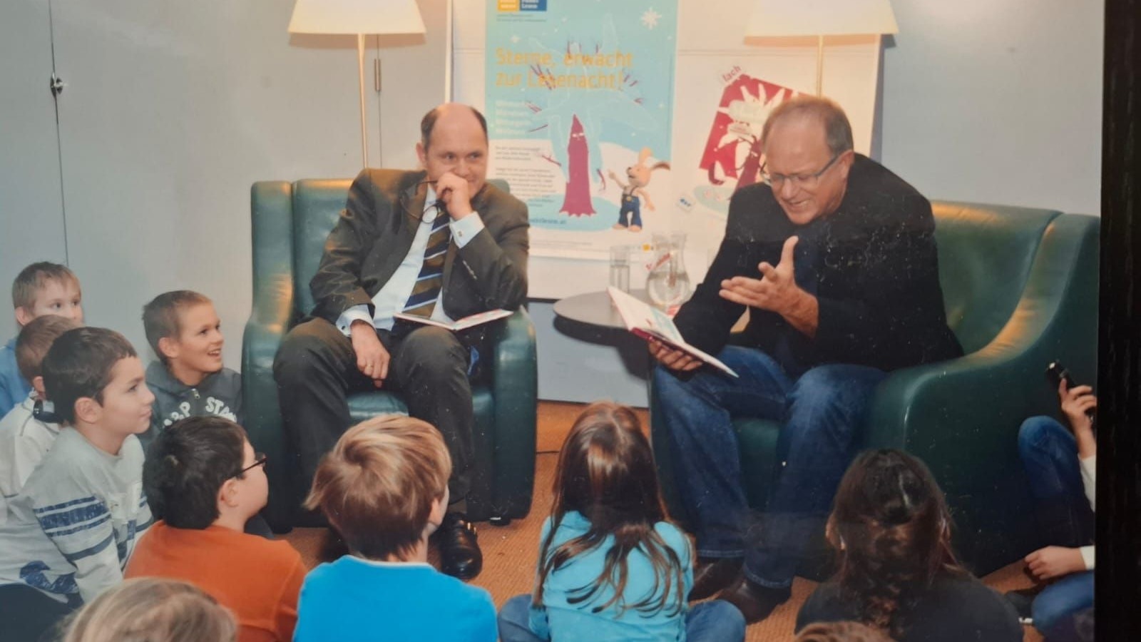 Niki als Vorleser in Niederösterreich, Wolfgang Sobotka als Zuhörer