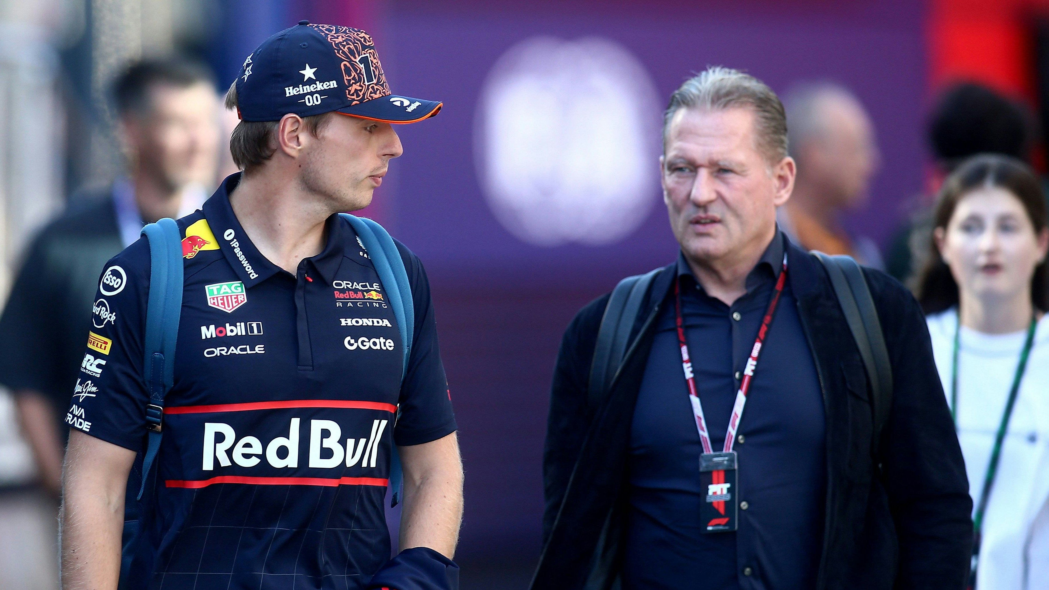 Max Verstappen, Vierfach-Weltmeister in der Formel 1, und sein Vater Jos Verstappen. 