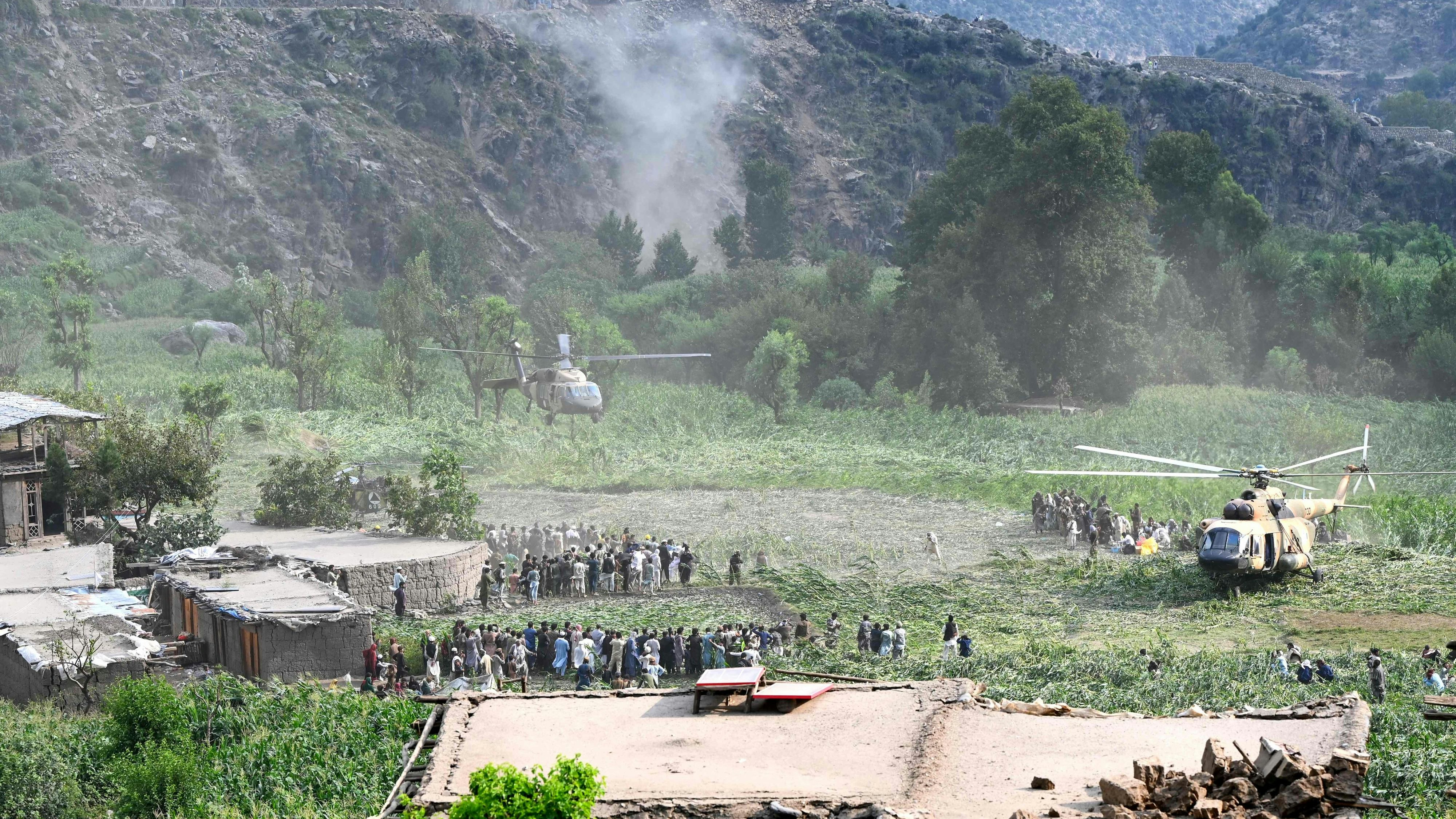 Heute.at - Zahl der Todesopfer bei Erdbeben steigt auf über 1400