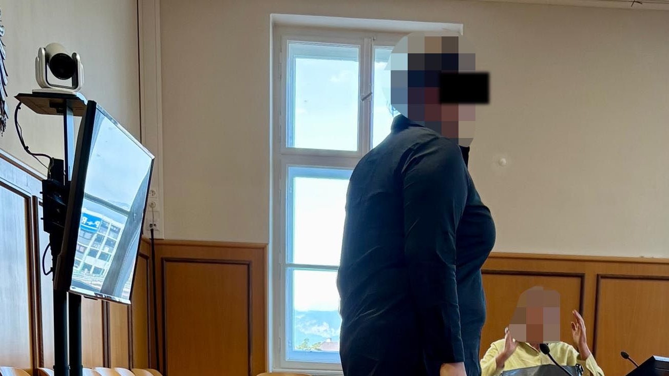 Die Angeklagte beim Prozess in Wr. Neustadt