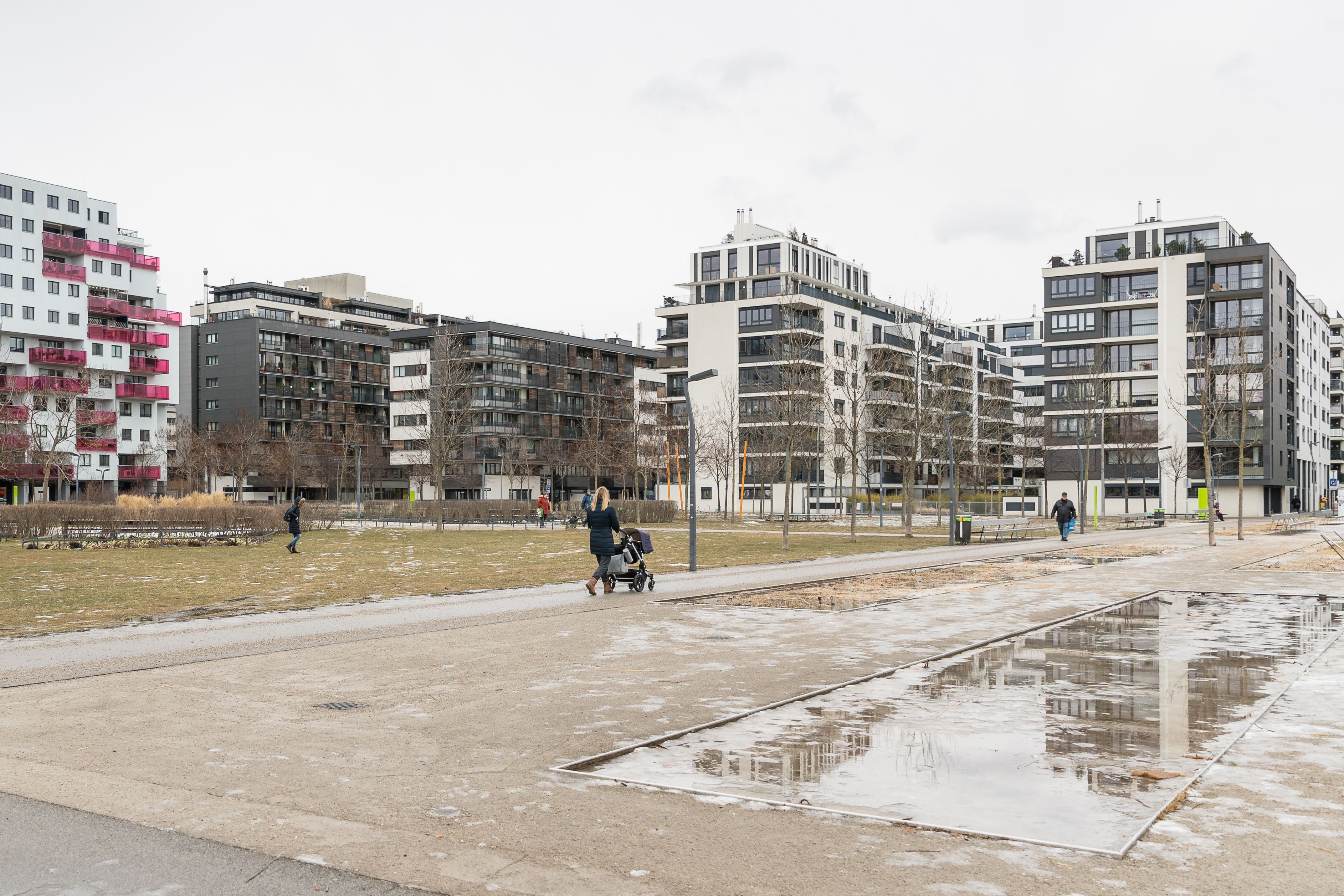 Heute.at - Grüne Protestversammlung gegen Mistplatz um 40 Mio. €