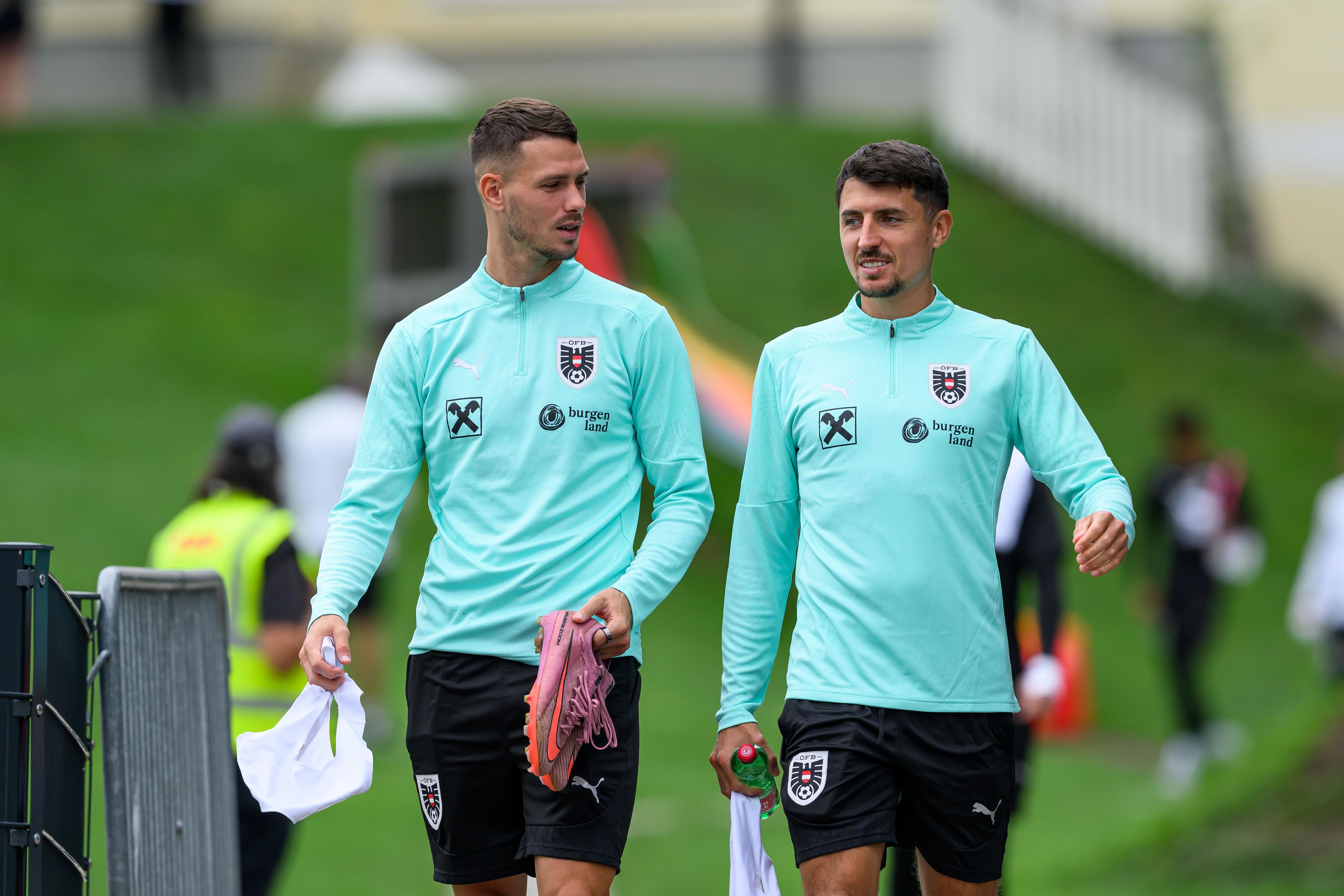Raul Florucz (l.) und Alessandro Schöpf hoffen auf einen Einsatz.