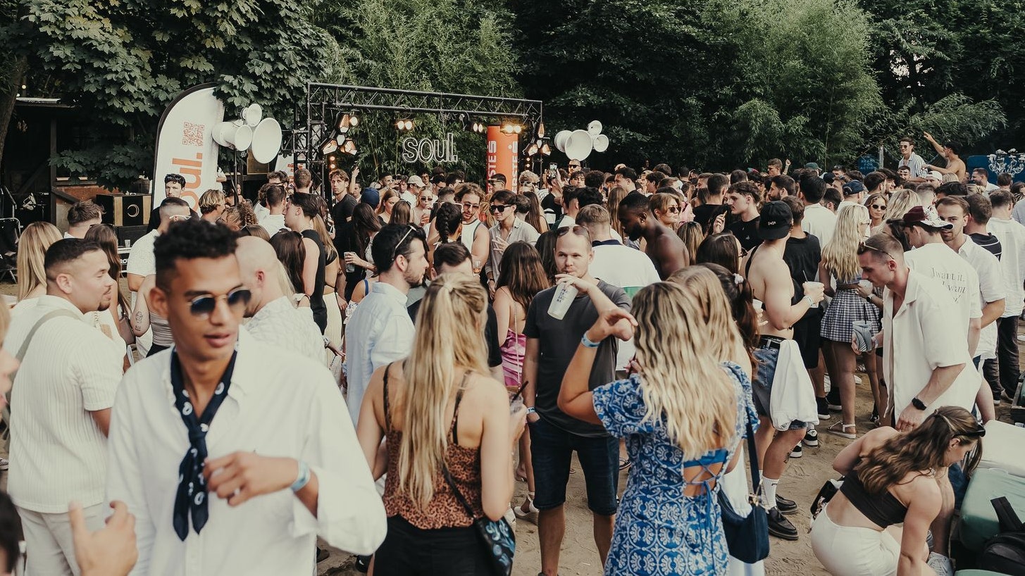 Heute.at - Das Ende der Clubnacht? Jugend feiert lieber bei Tag