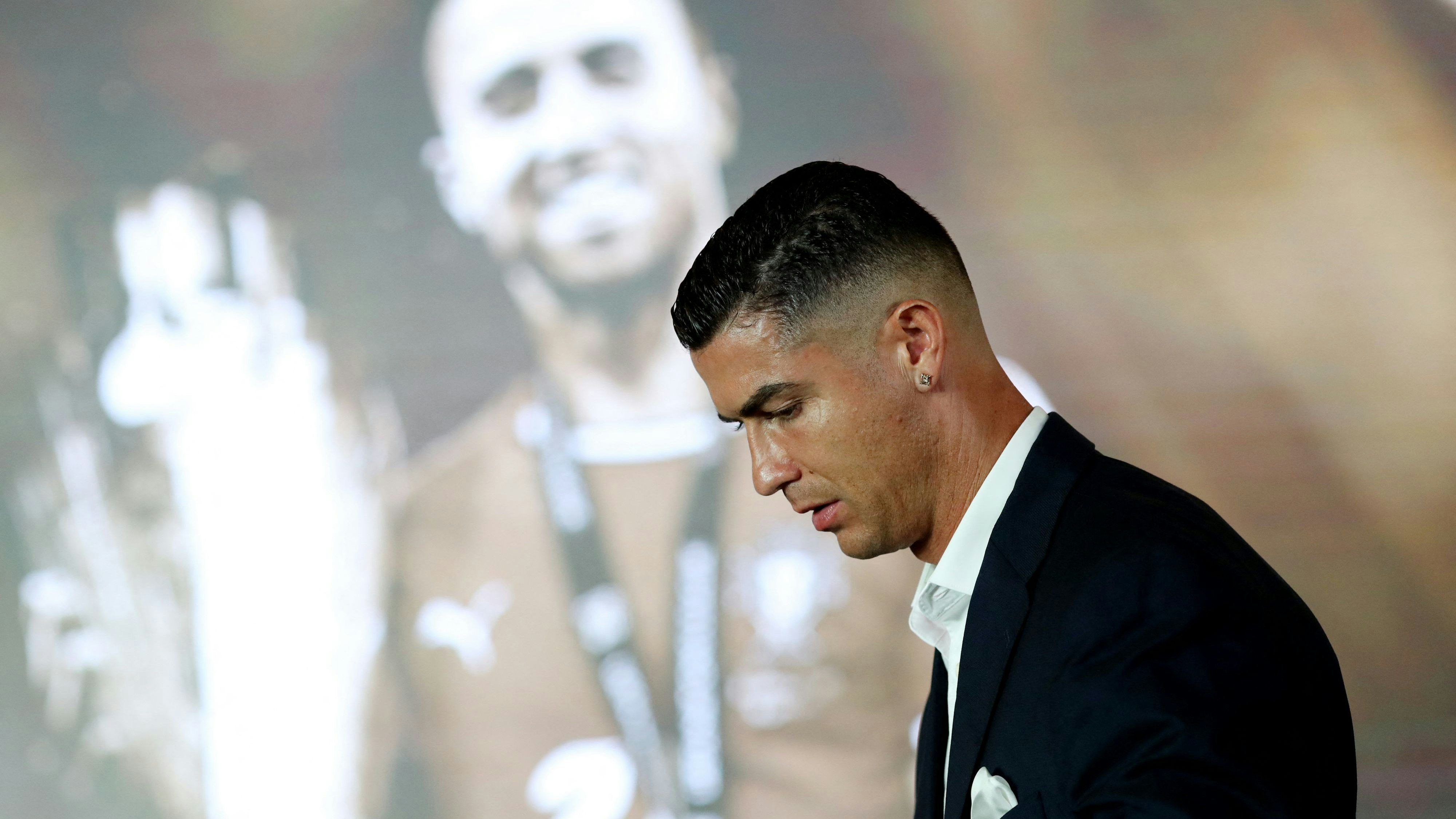 Erstmals beim Nationalteam – So emotional trauern Ronaldo und Kollegen um toten Jota | Heute.at