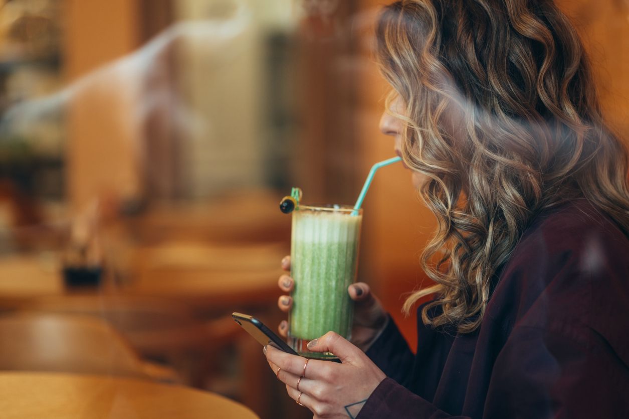 Die Dosis macht das Gift: Mit dem Matchakonsum sollte man es nicht übertreiben.