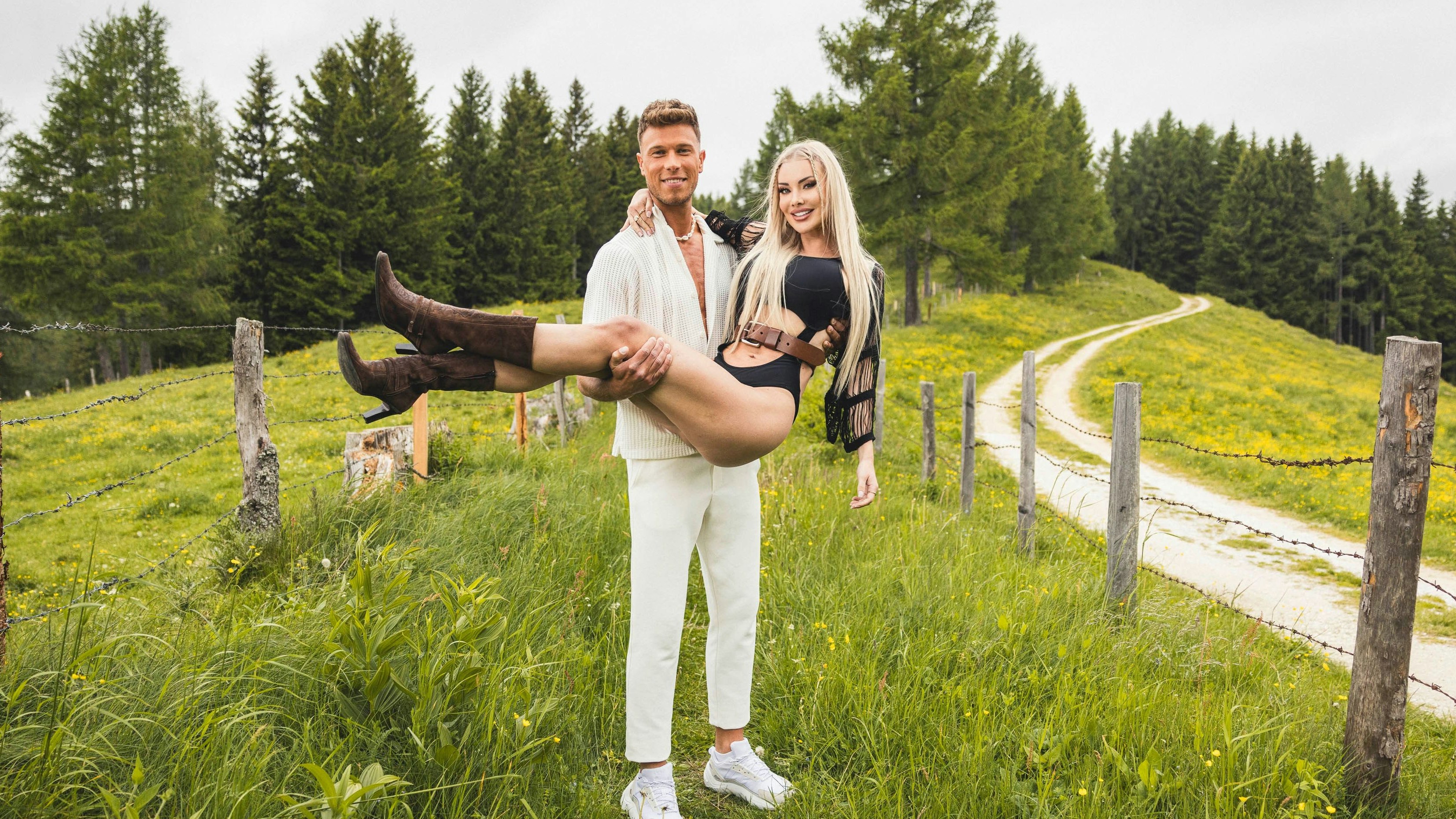 Heute.at - Geht das gut? Sabrina Wlk zieht mit Ex ins Forsthaus