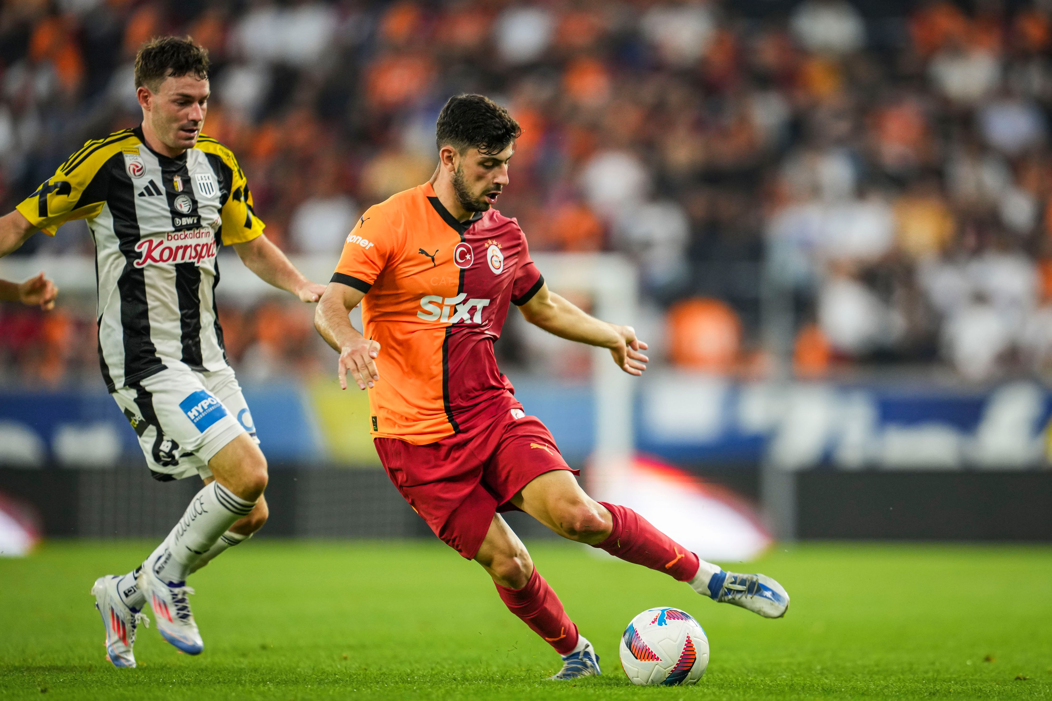 Yusuf Demir soll seinen Vertrag in Istanbul verlängern.